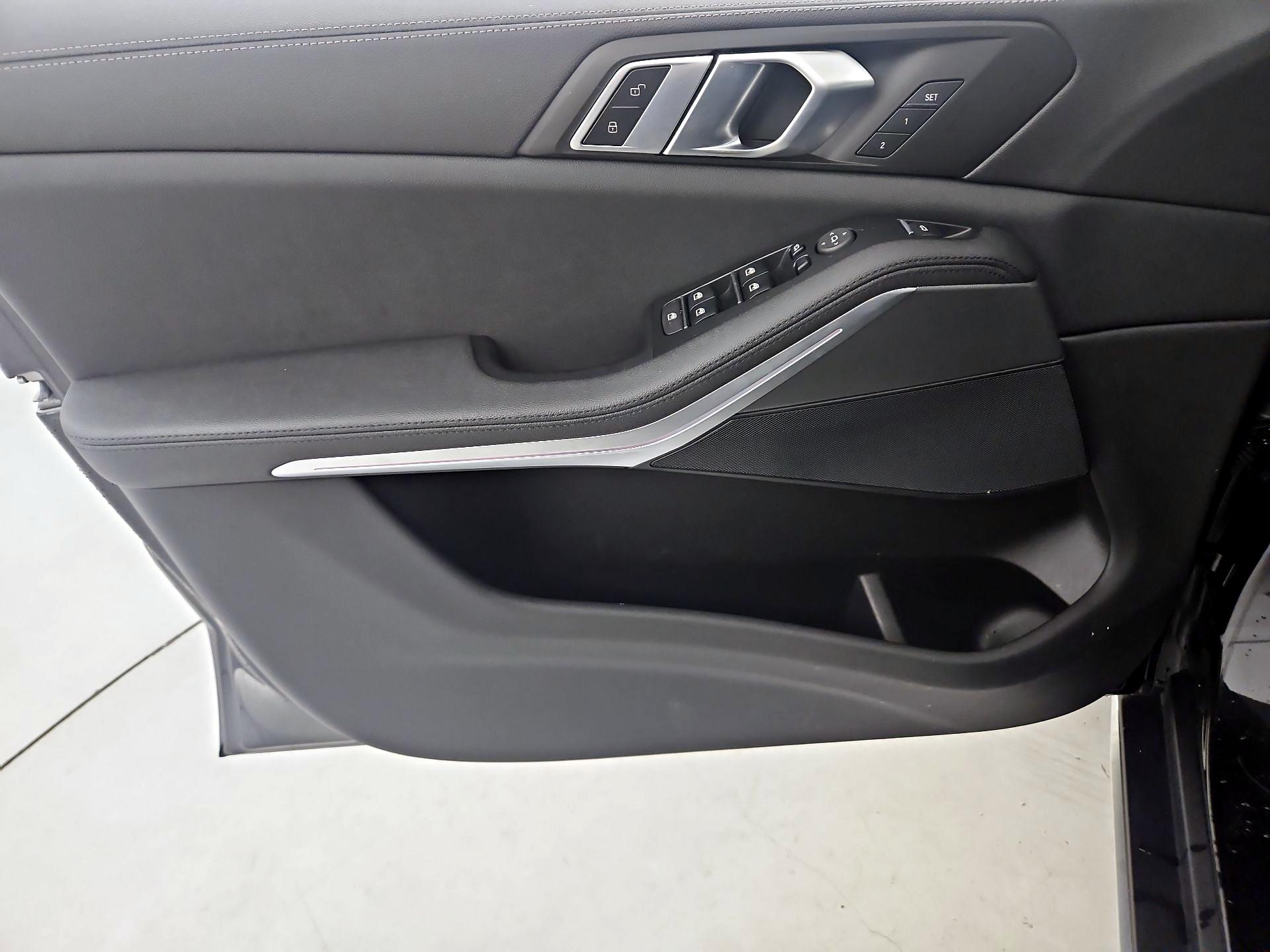 Thumbnail: 2021 BMW X5 - 12