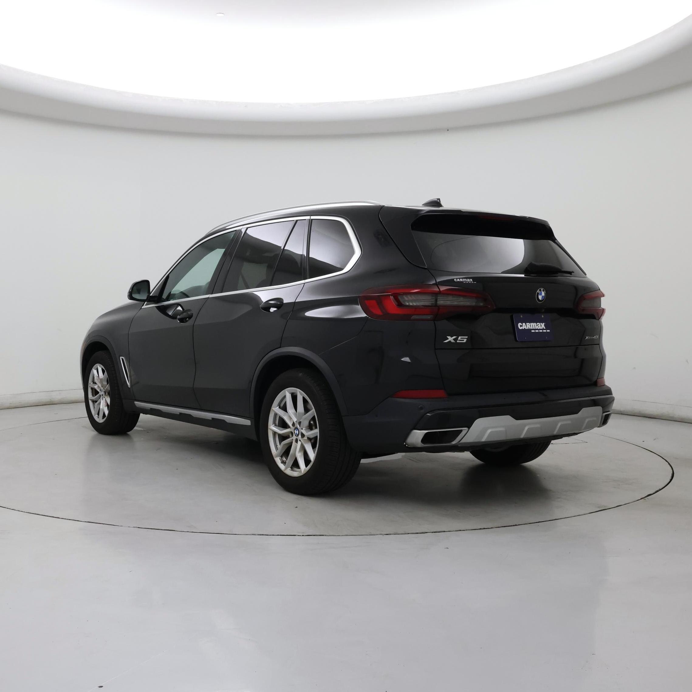 Thumbnail: 2021 BMW X5 - 2