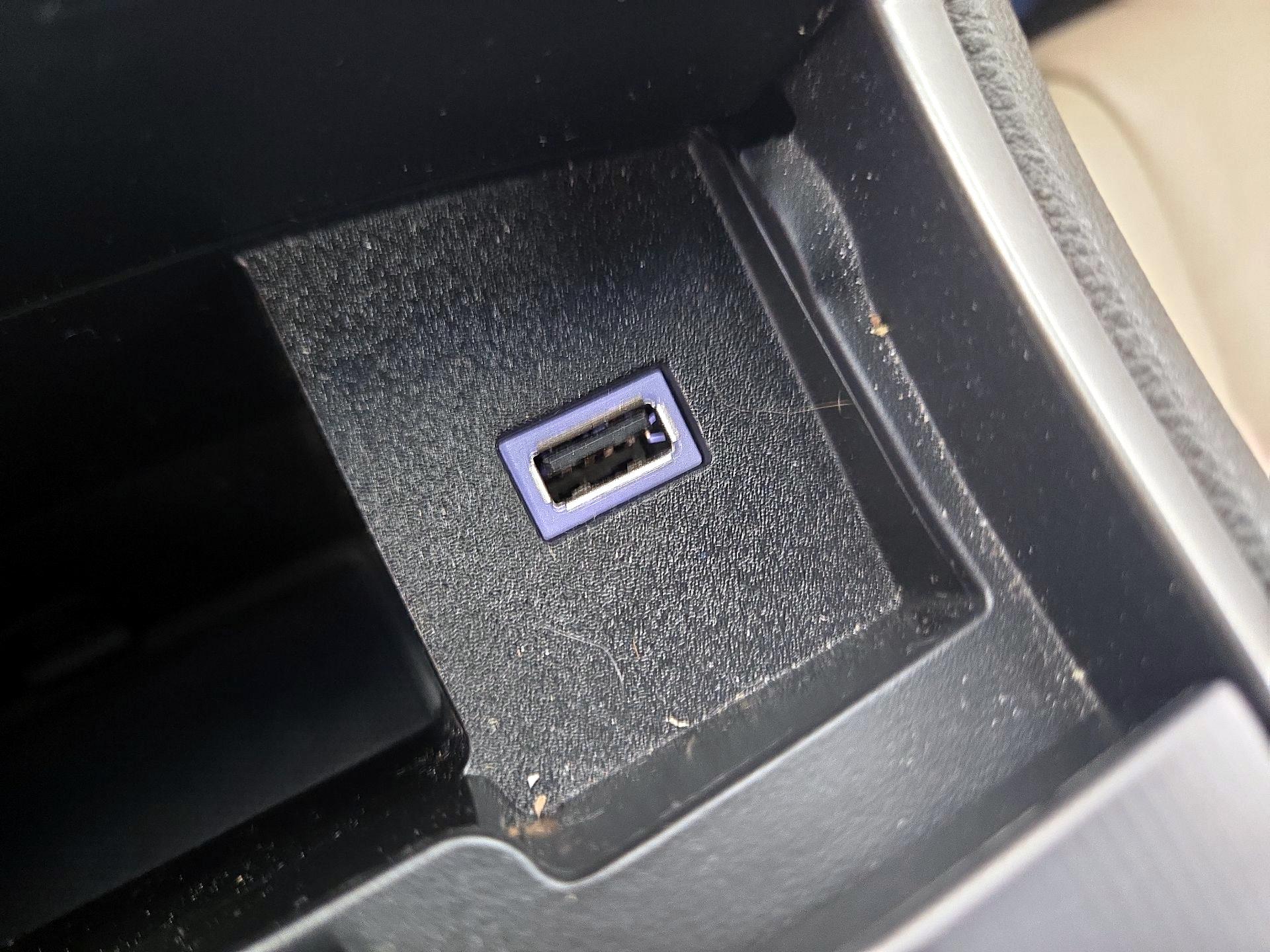 Thumbnail: 2019 Lincoln MKZ - 19