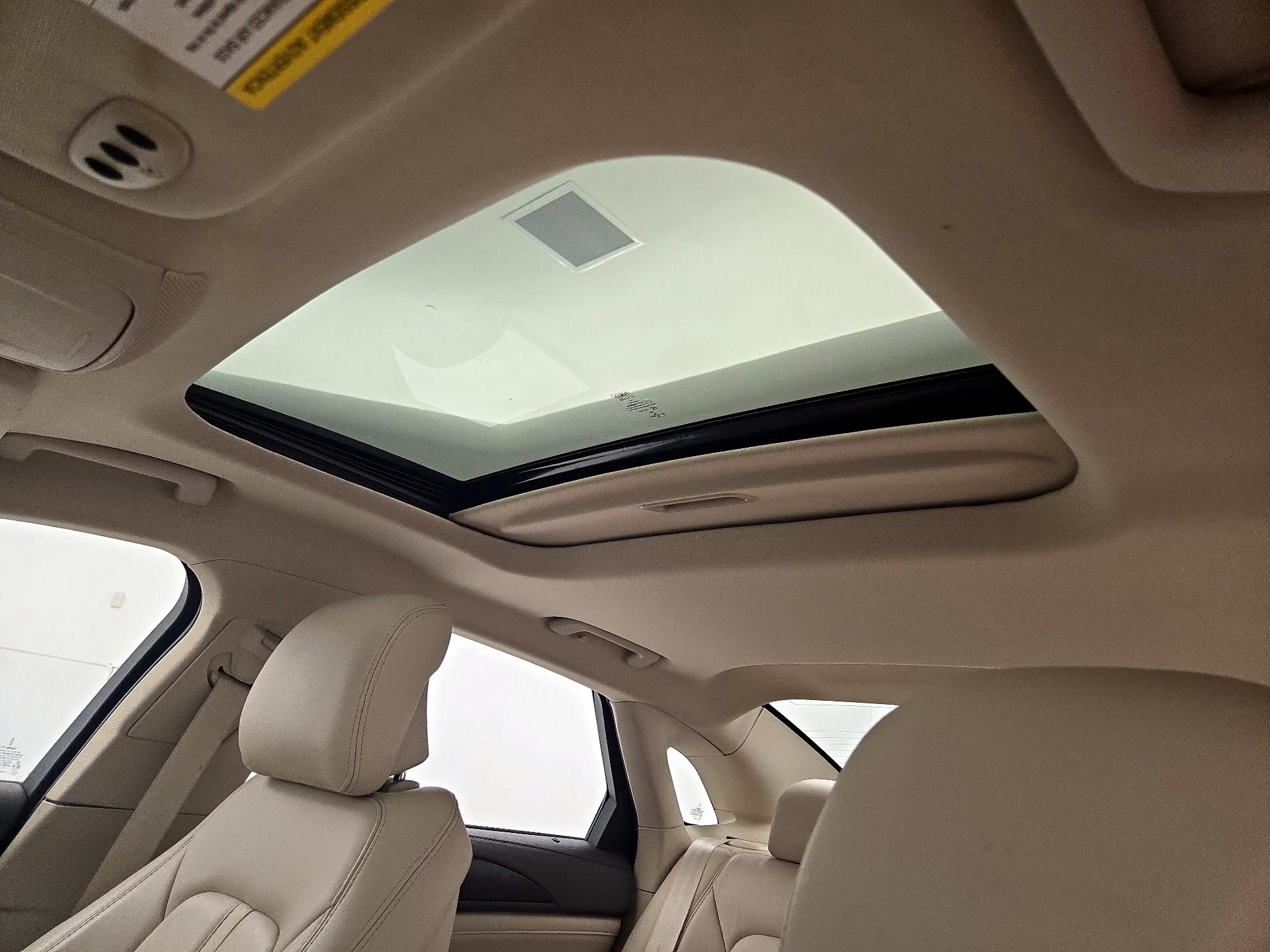 Thumbnail: 2019 Lincoln MKZ - 20