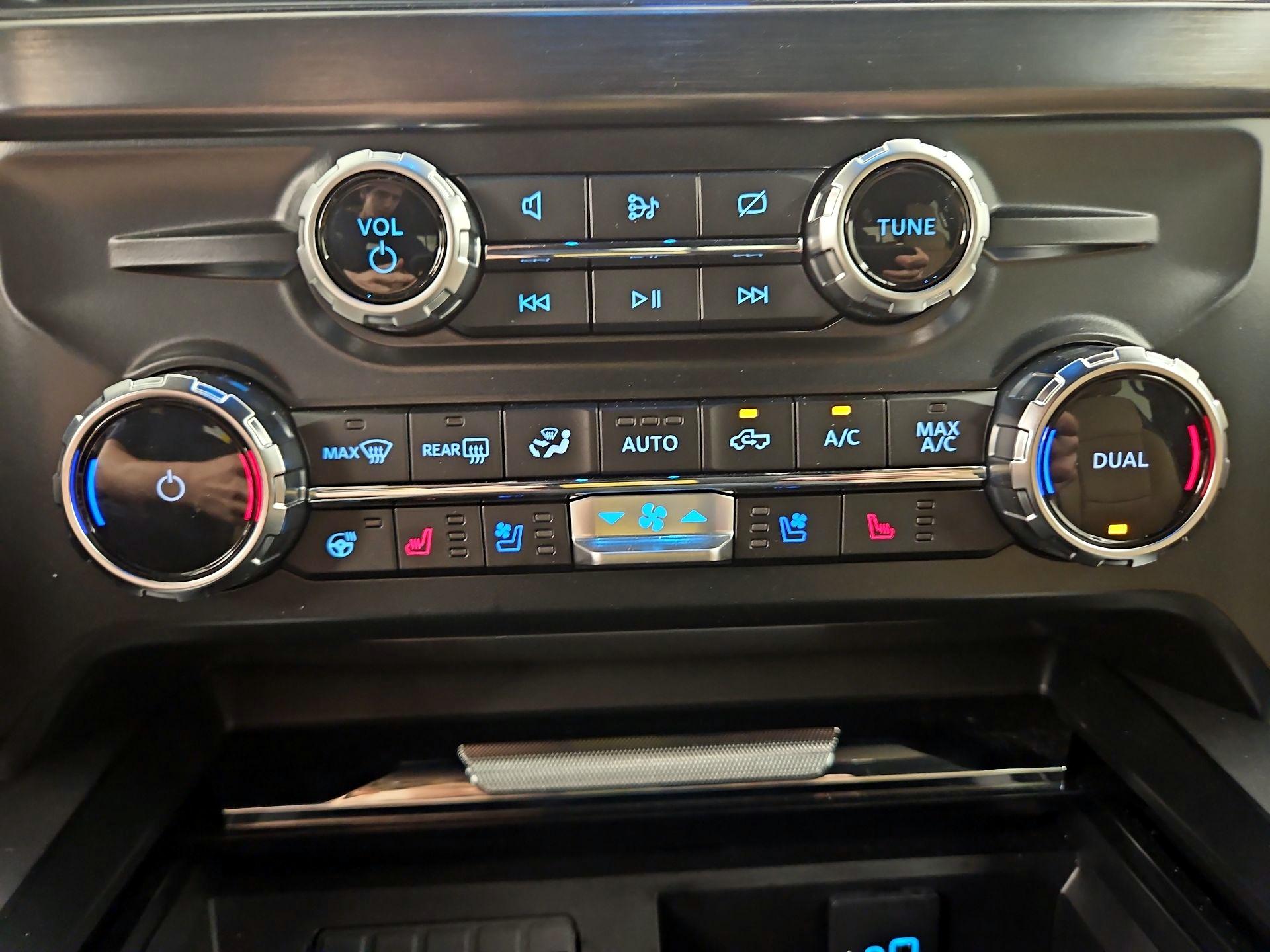 Thumbnail: 2024 Ford F-350 - 17