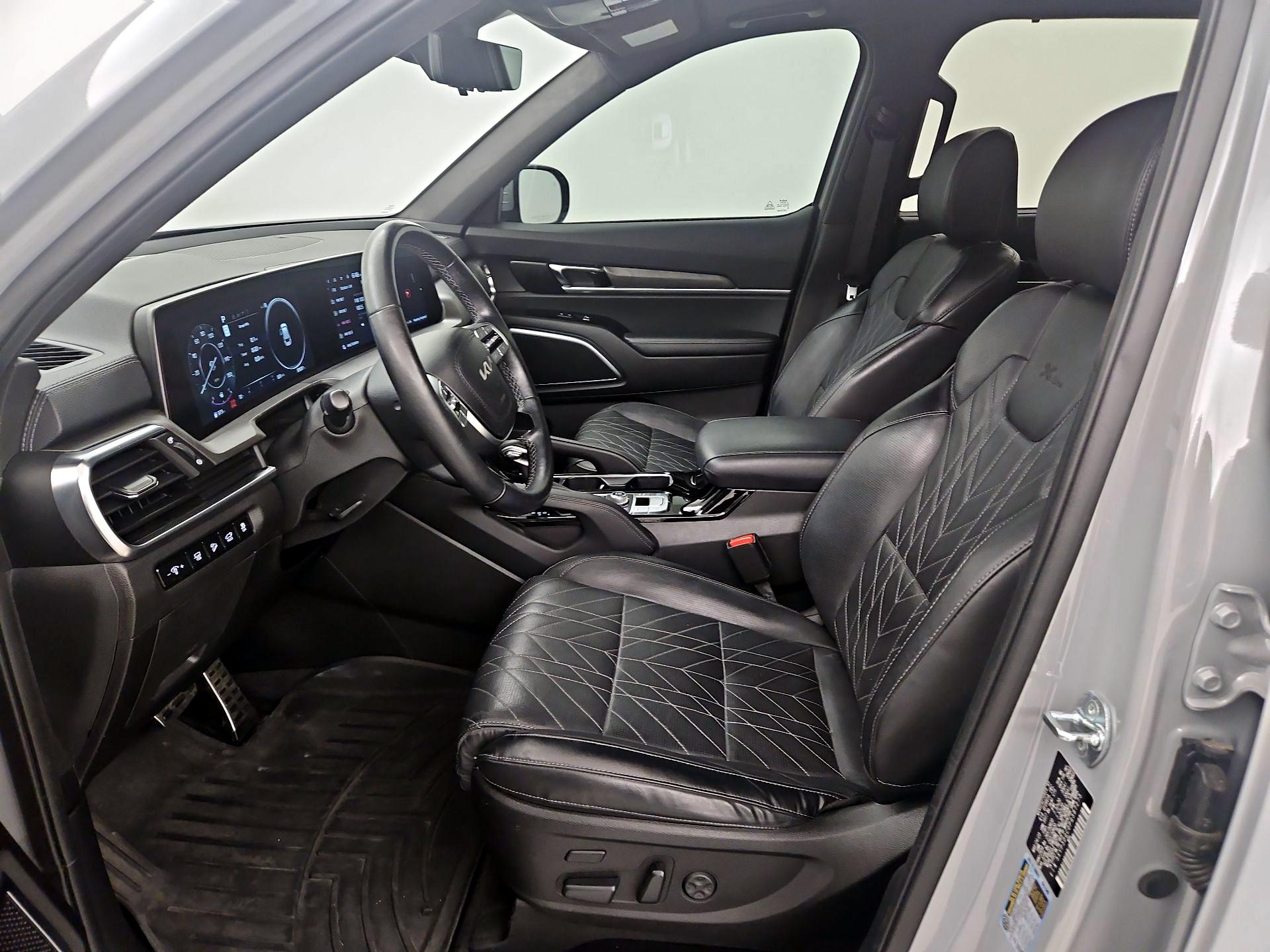 Thumbnail: 2023 Kia Telluride - 11