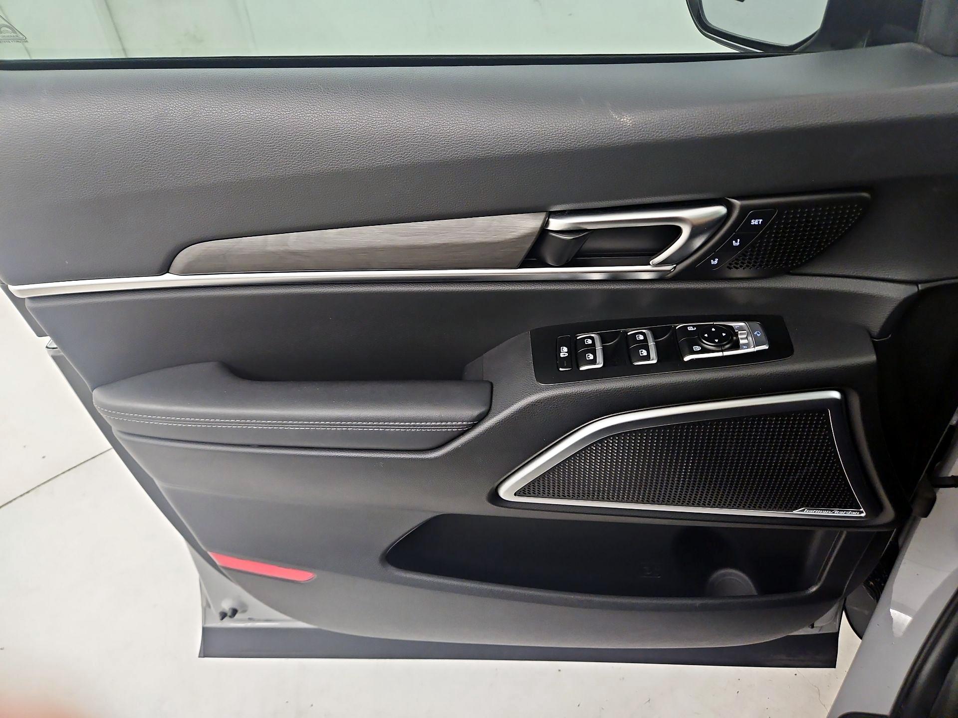 Thumbnail: 2023 Kia Telluride - 12