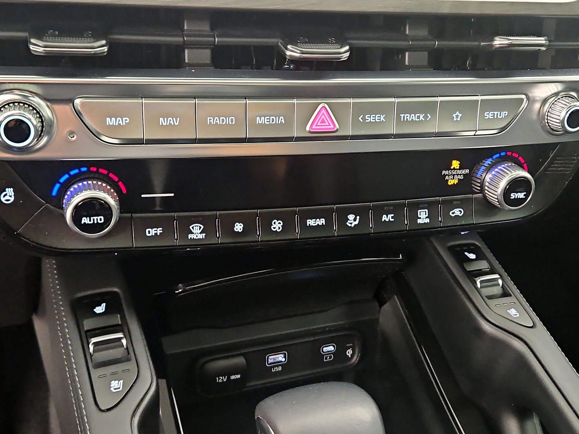 Thumbnail: 2023 Kia Telluride - 17