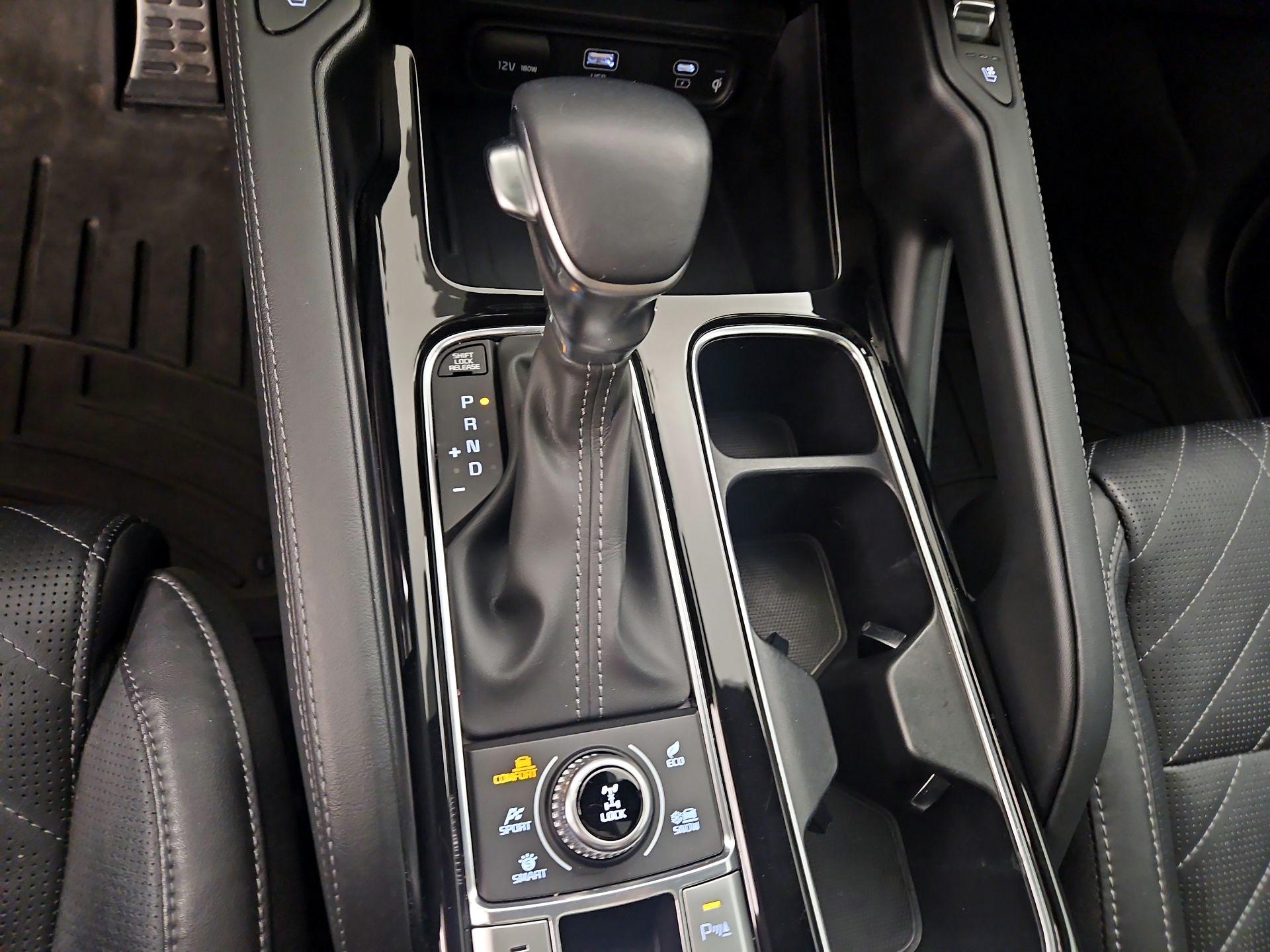 Thumbnail: 2023 Kia Telluride - 18