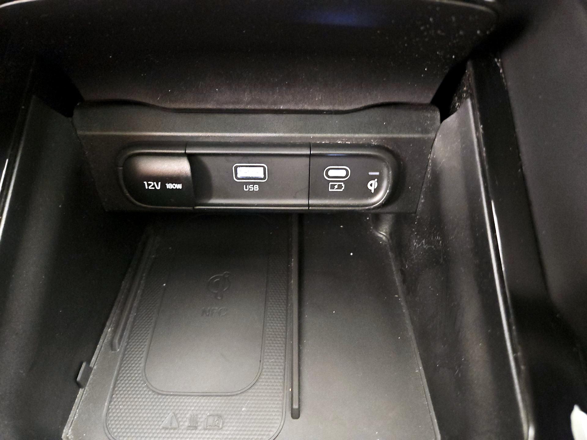 Thumbnail: 2023 Kia Telluride - 19