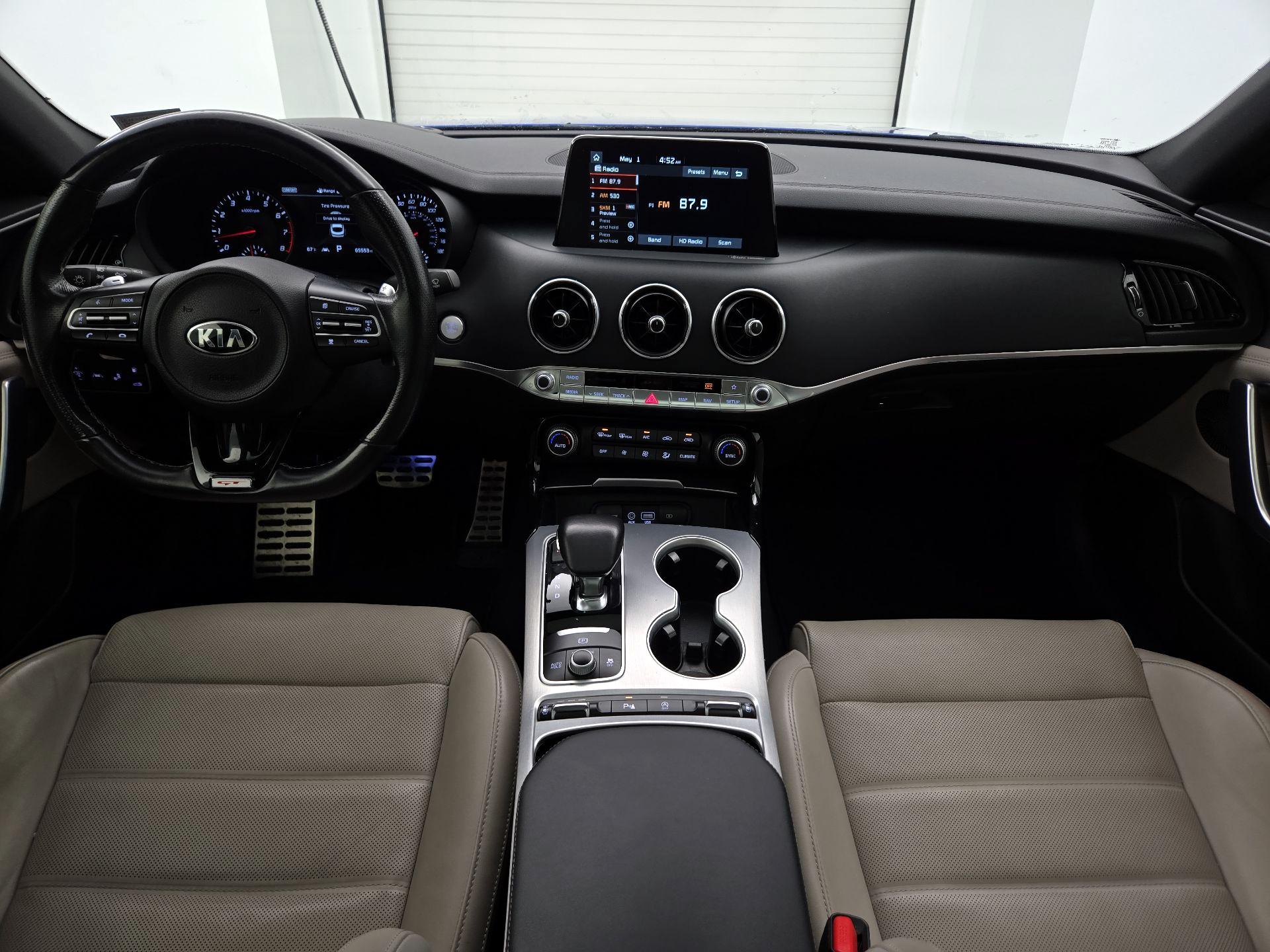 Thumbnail: 2018 Kia Stinger - 9