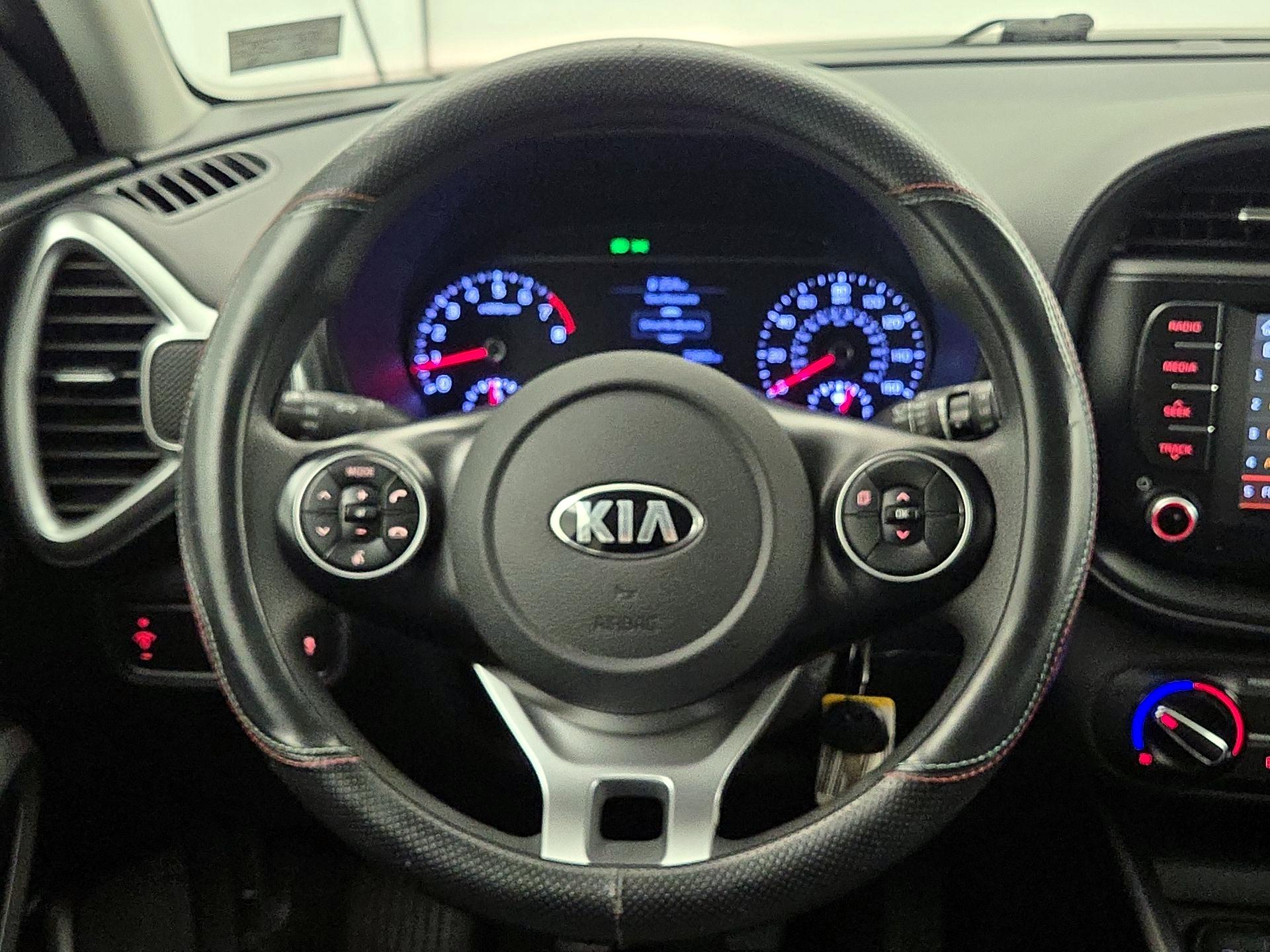 Thumbnail: 2020 Kia Soul - 10