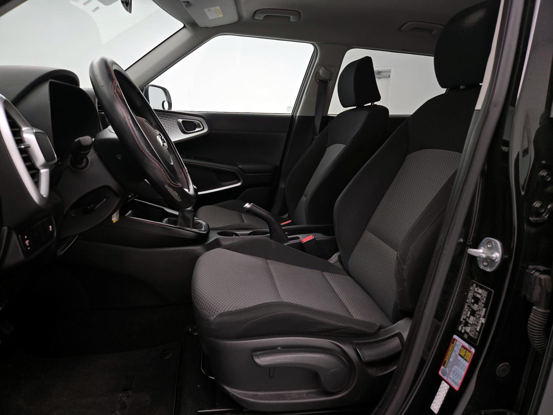 Thumbnail: 2020 Kia Soul - 11