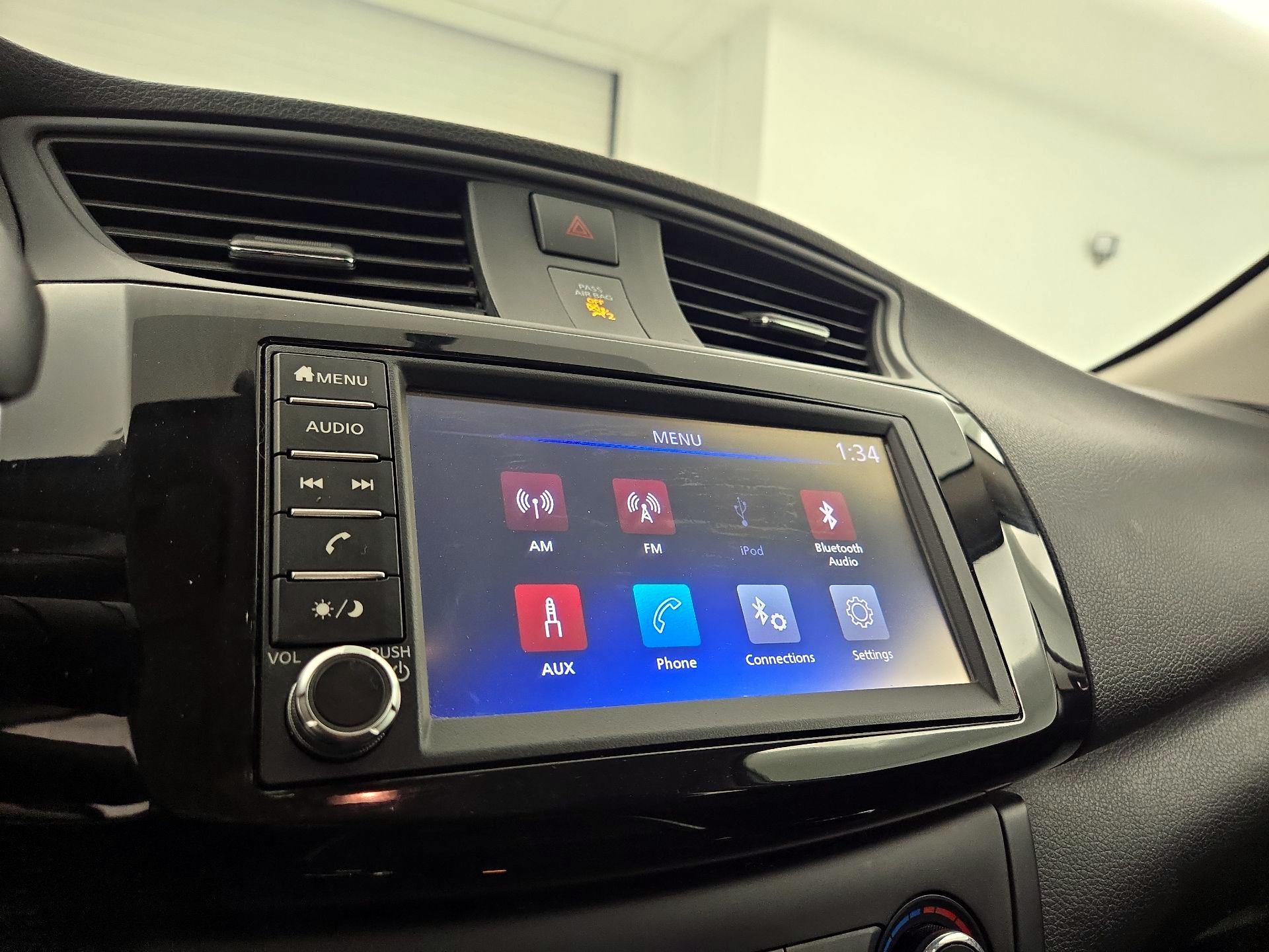 Thumbnail: 2019 Nissan Sentra - 15