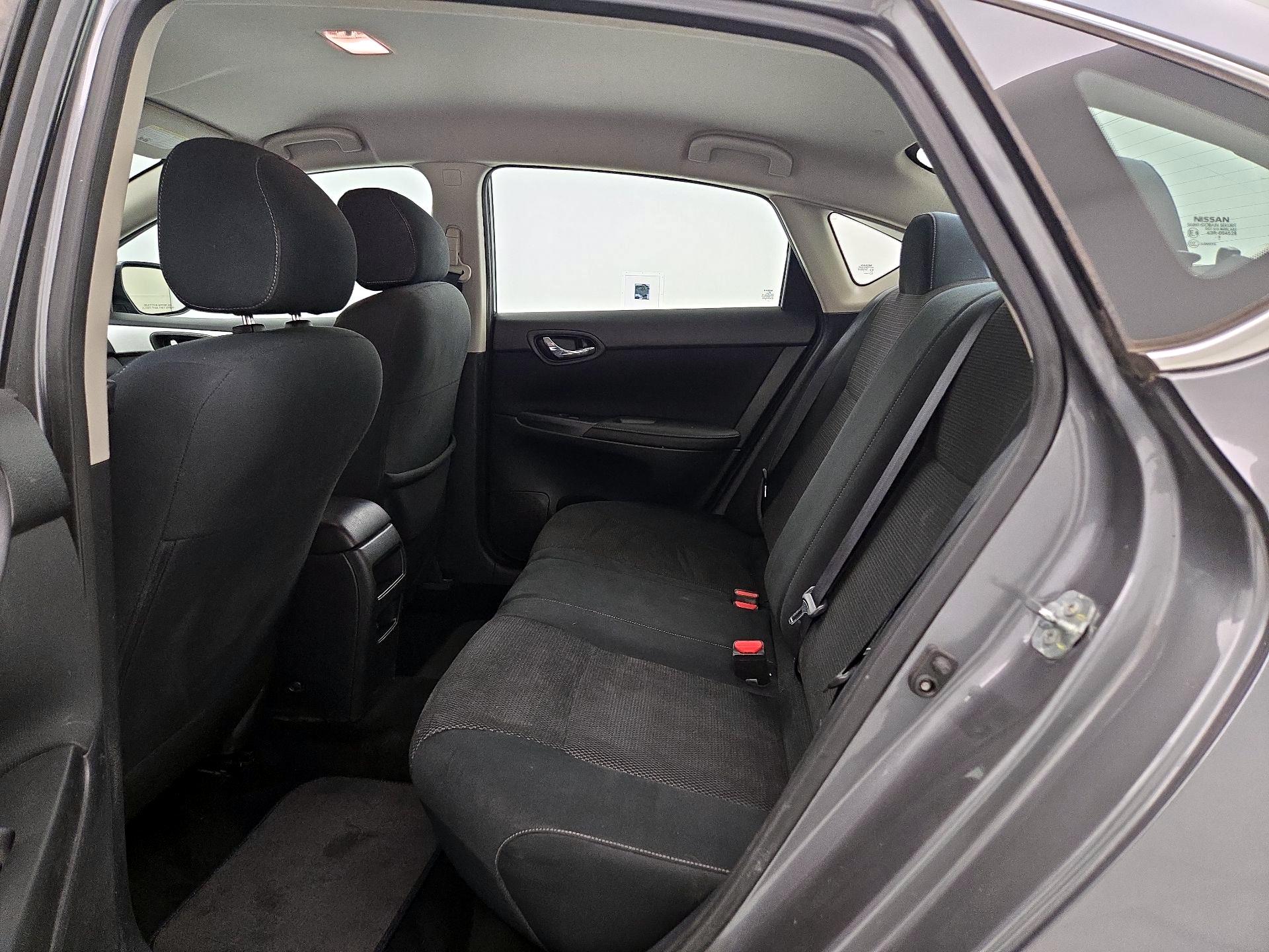 Thumbnail: 2019 Nissan Sentra - 19