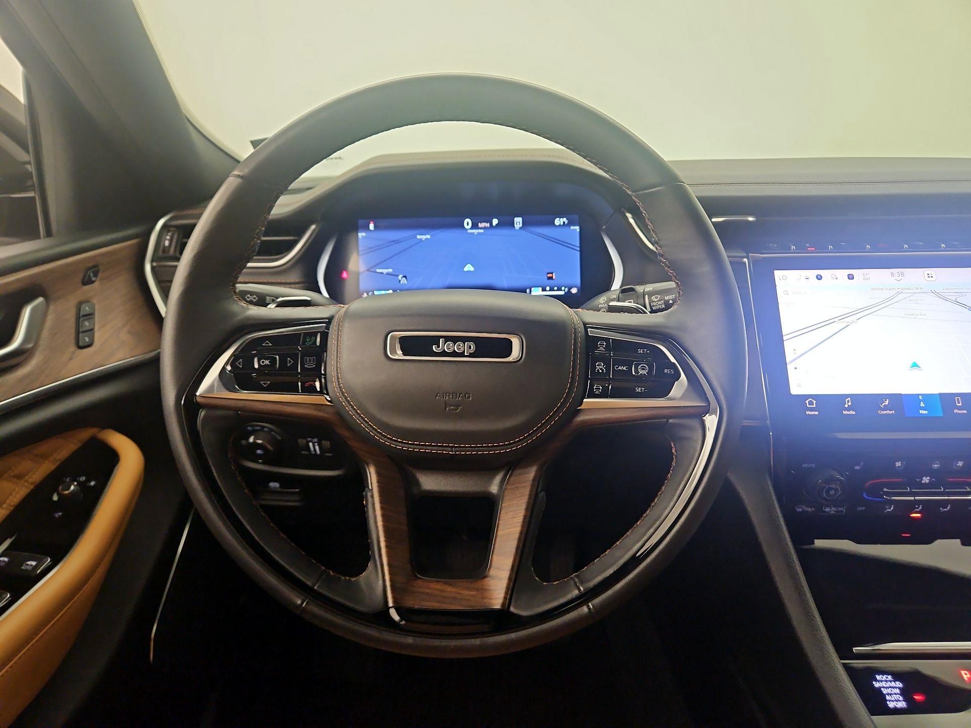 Thumbnail: 2022 Jeep Grand Cherokee - 10