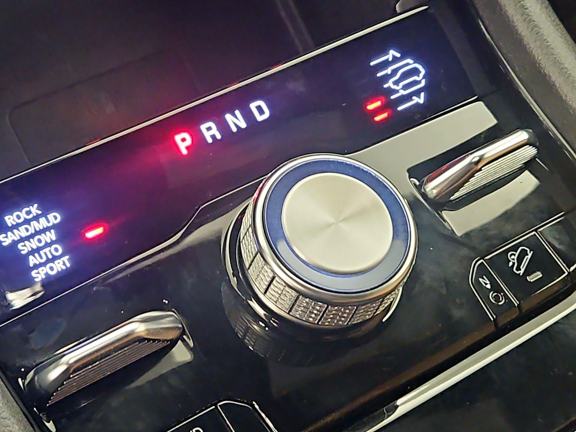 Thumbnail: 2022 Jeep Grand Cherokee - 18