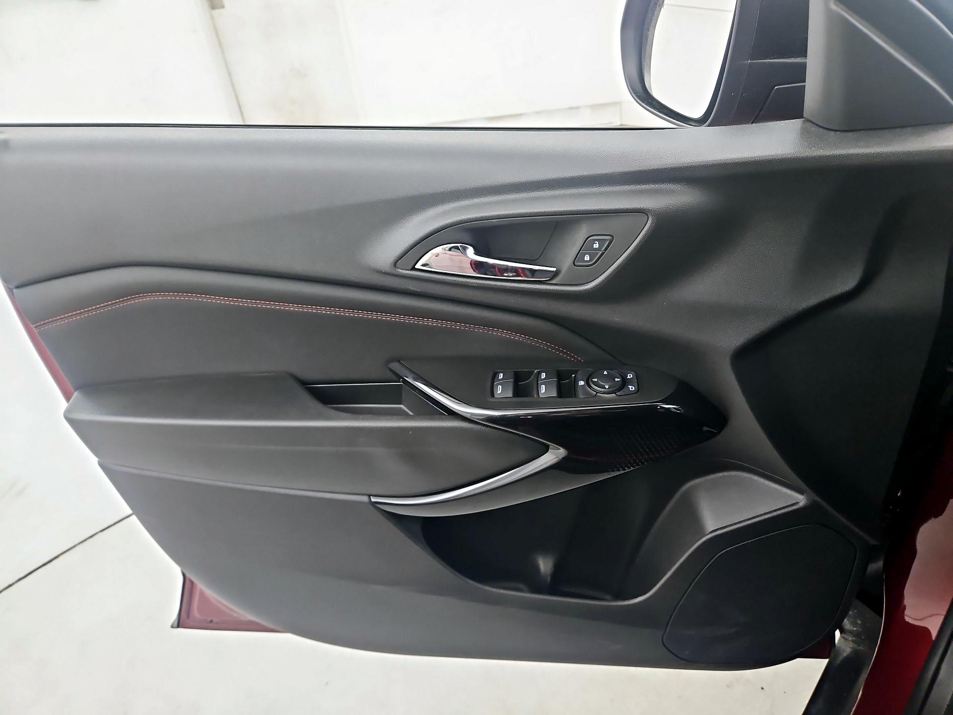 Thumbnail: 2025 Chevrolet Trax - 12