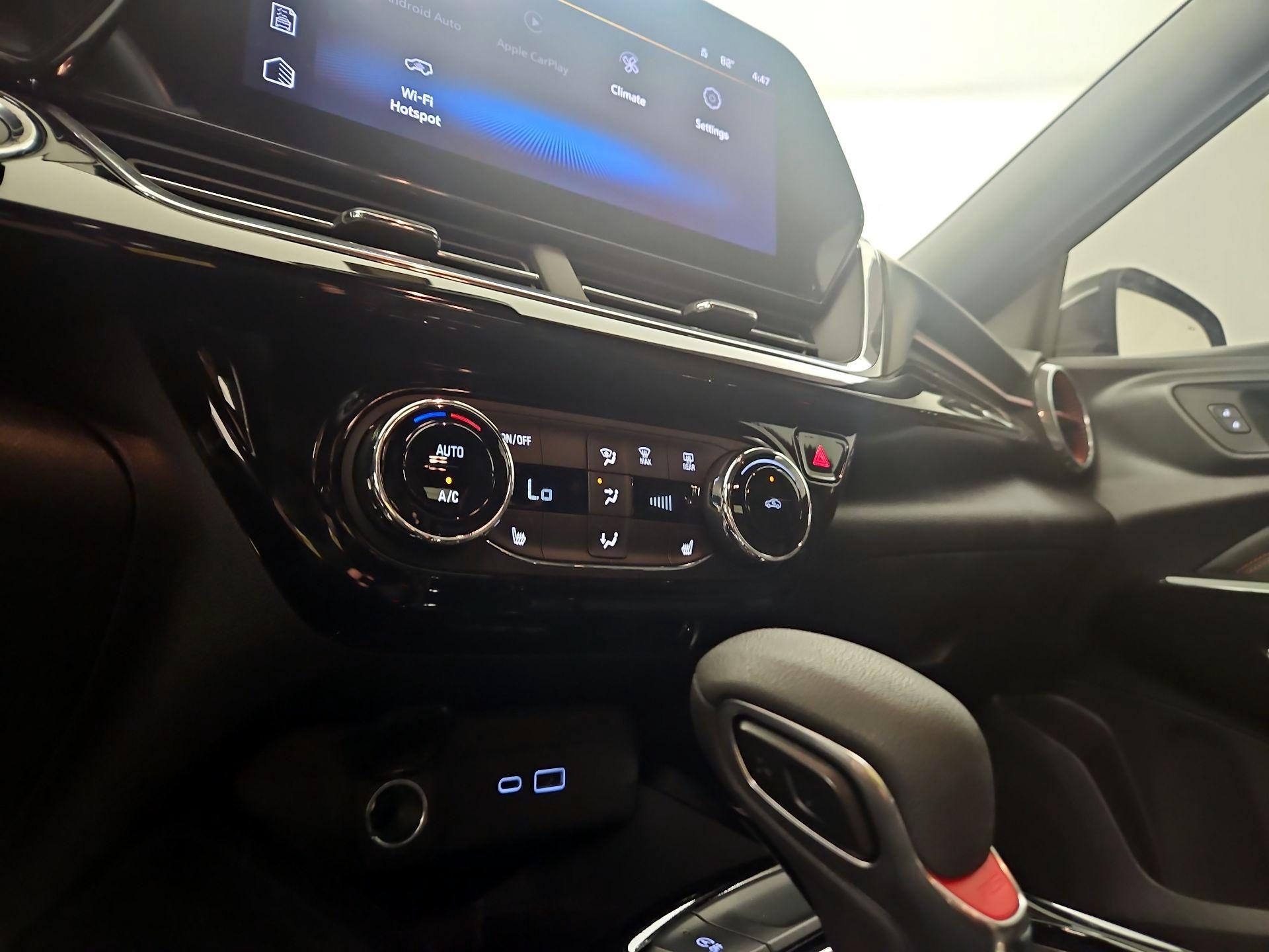 Thumbnail: 2025 Chevrolet Trax - 16