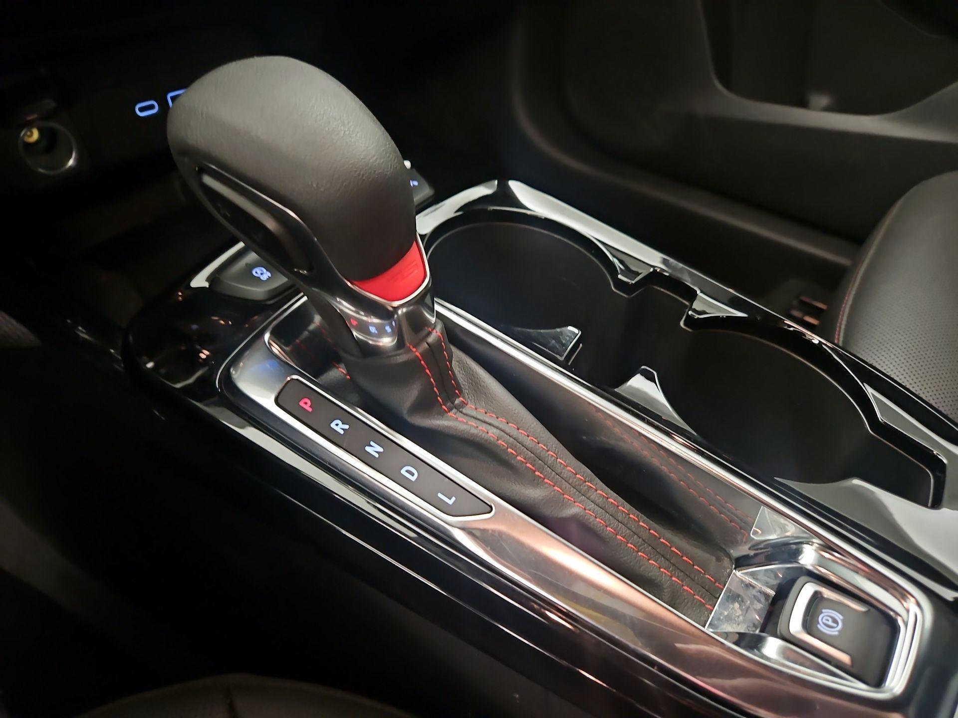 Thumbnail: 2025 Chevrolet Trax - 17