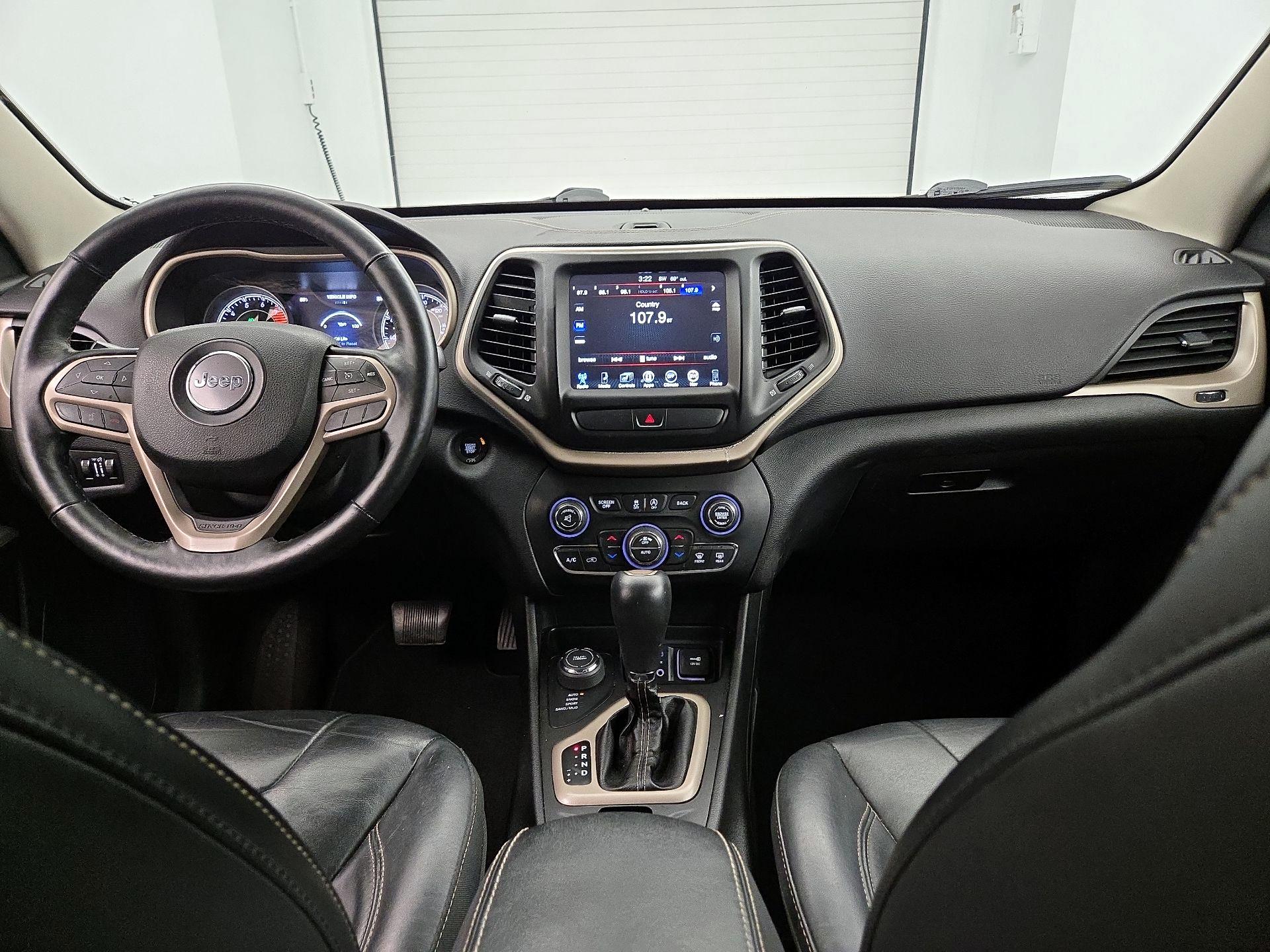 Thumbnail: 2017 Jeep Cherokee - 9