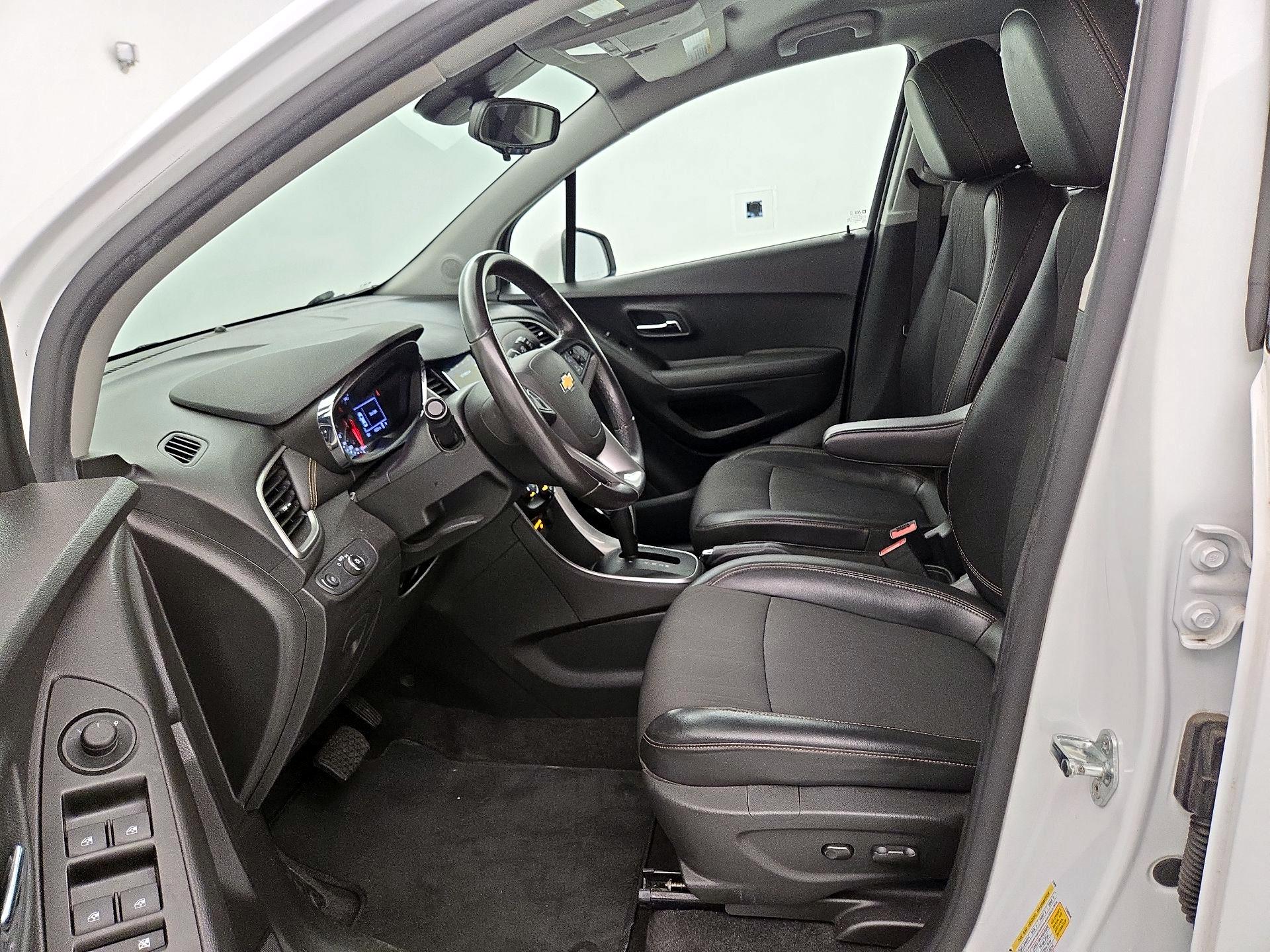 Thumbnail: 2019 Chevrolet Trax - 11
