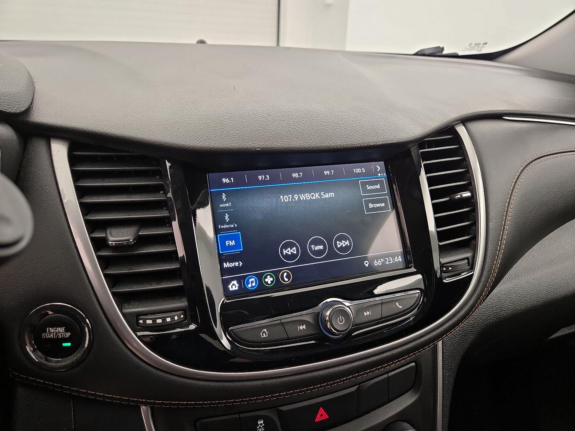 Thumbnail: 2019 Chevrolet Trax - 15
