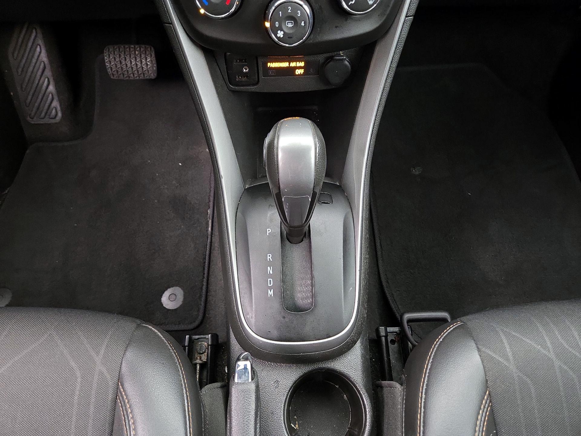 Thumbnail: 2019 Chevrolet Trax - 17