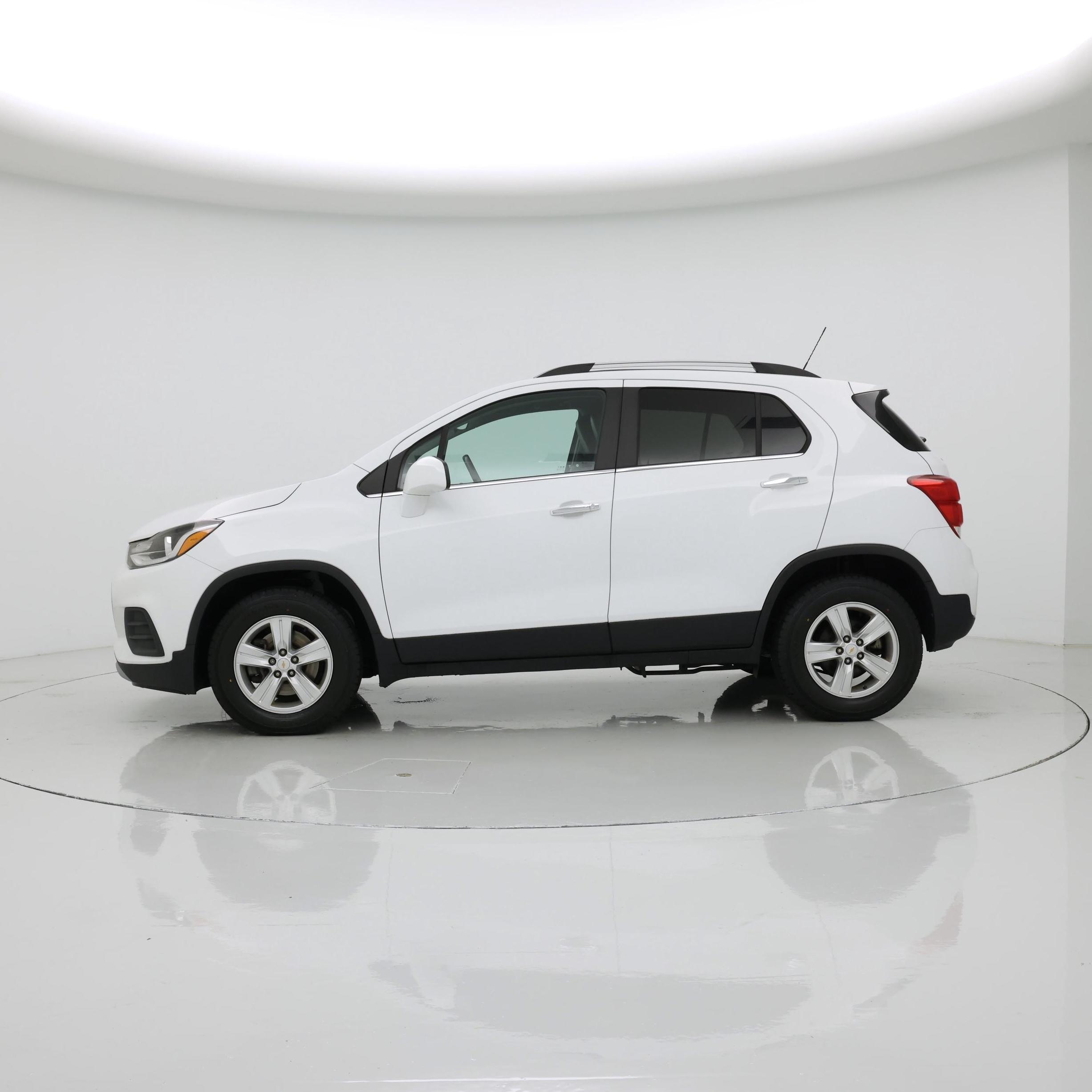 Thumbnail: 2019 Chevrolet Trax - 3