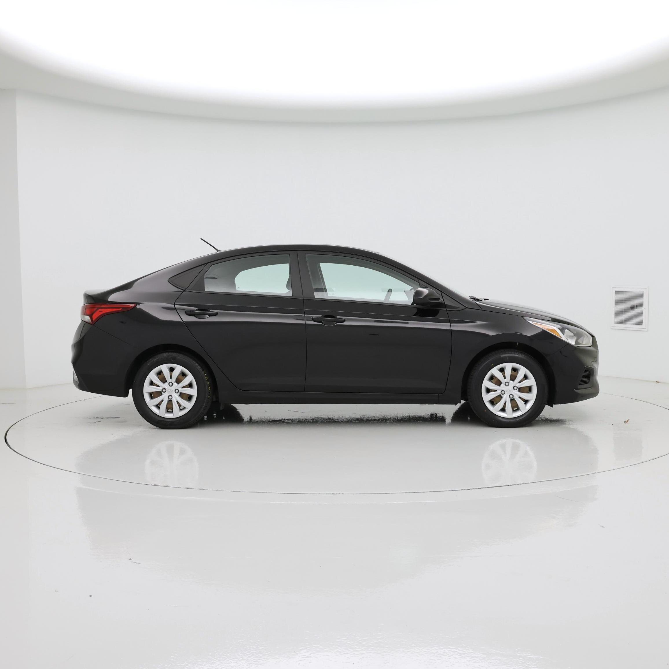 Thumbnail: 2022 Hyundai Accent - 7