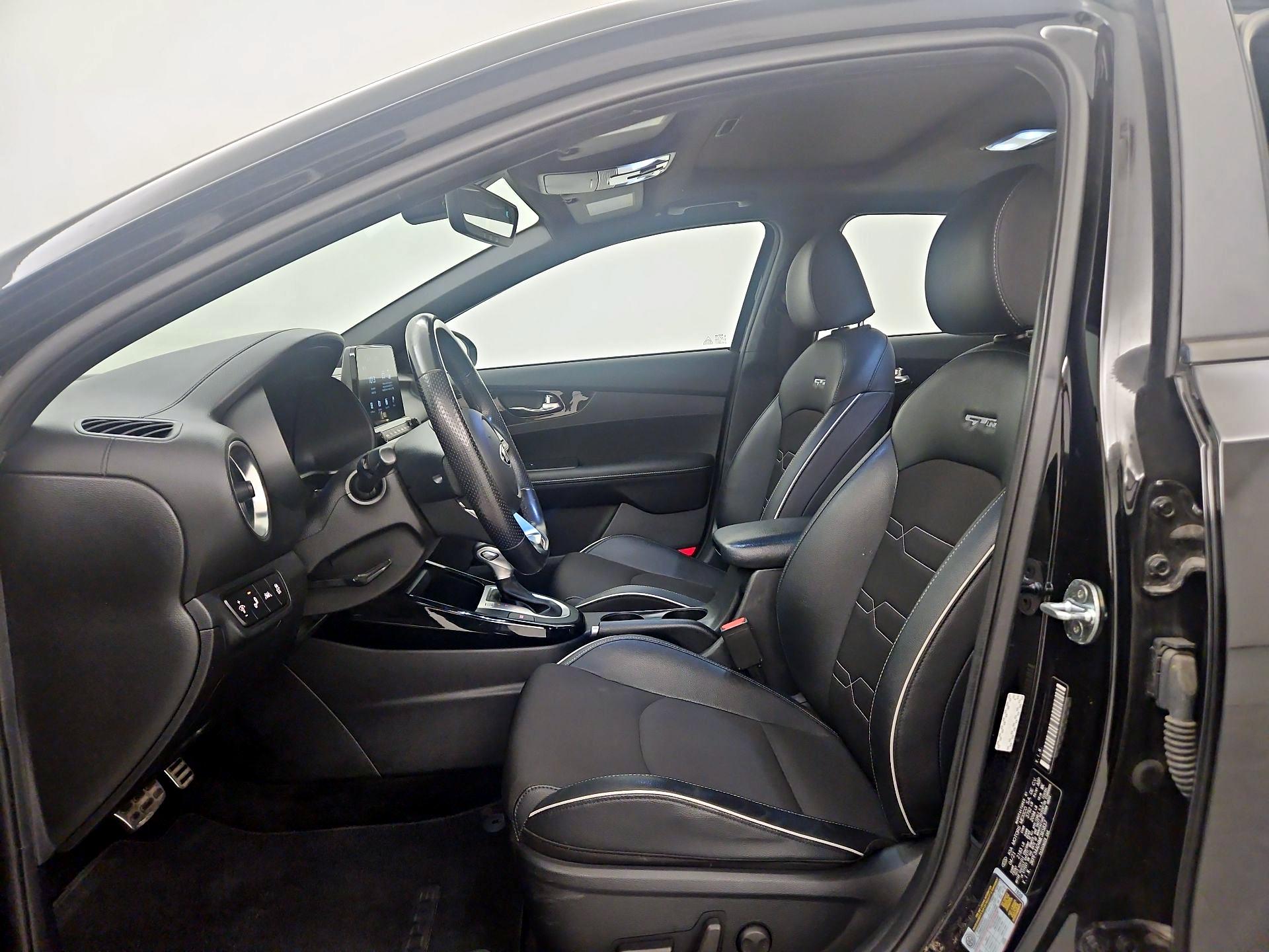 Thumbnail: 2021 Kia Forte - 11