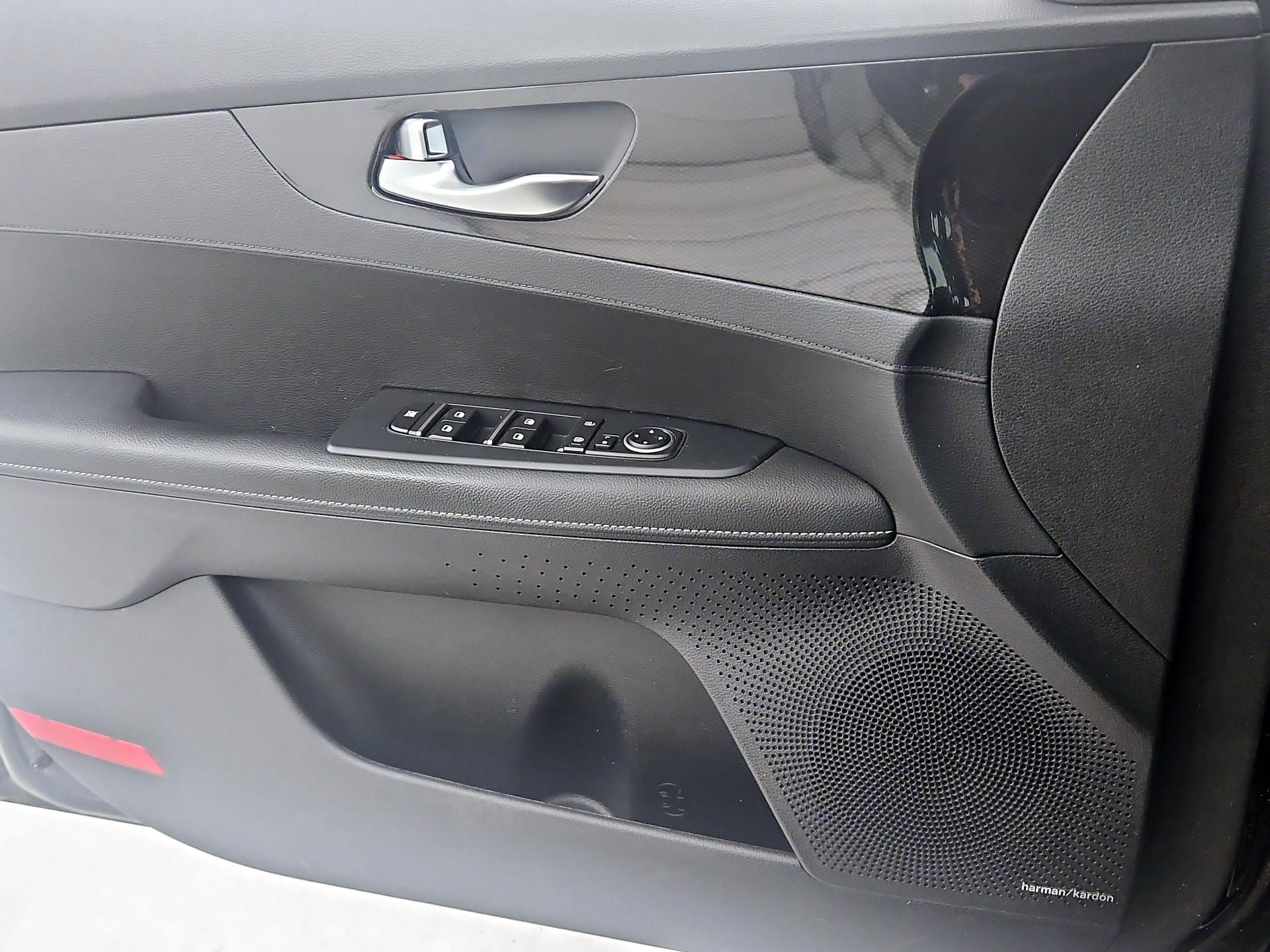Thumbnail: 2021 Kia Forte - 12