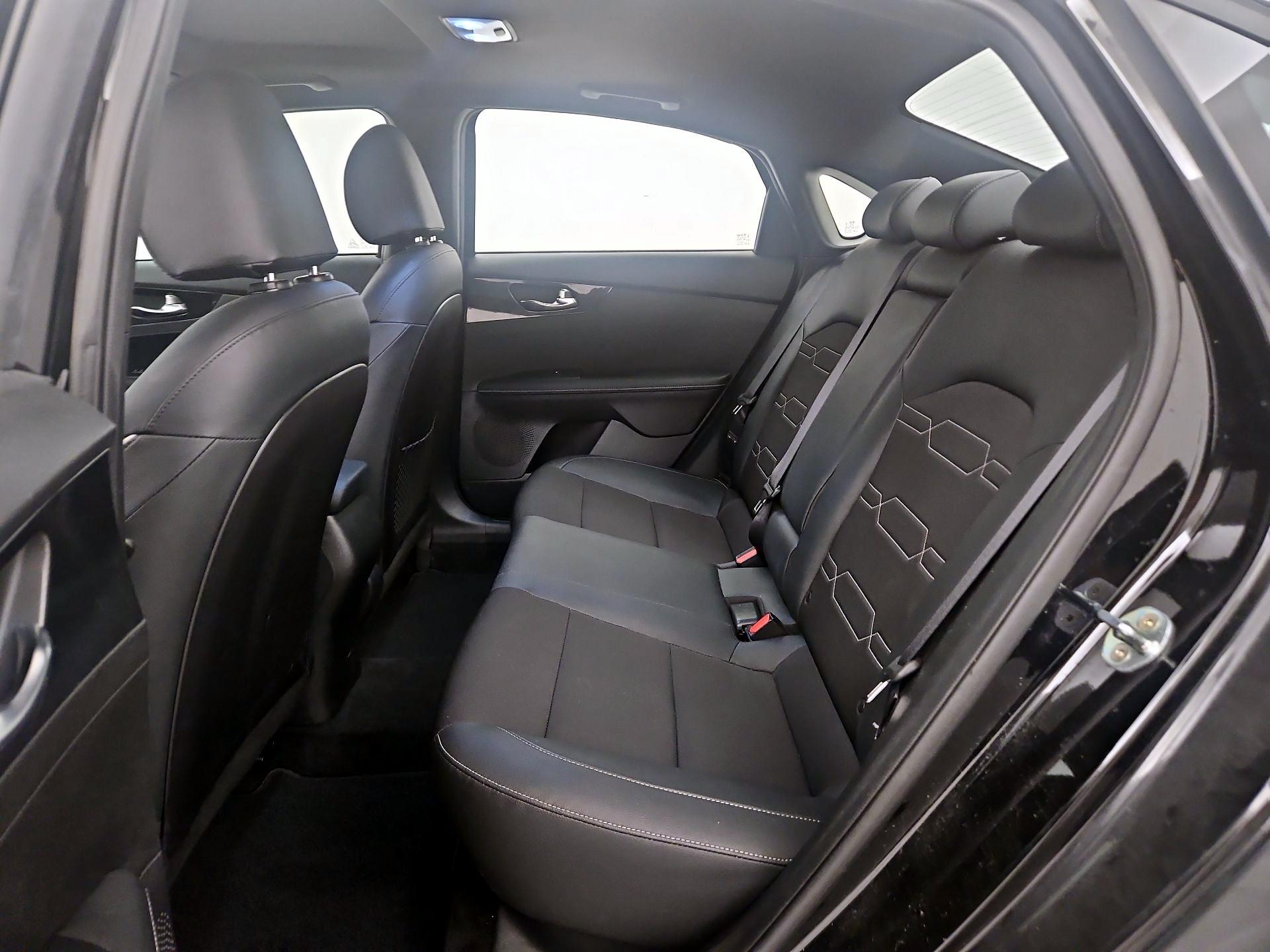 Thumbnail: 2021 Kia Forte - 20