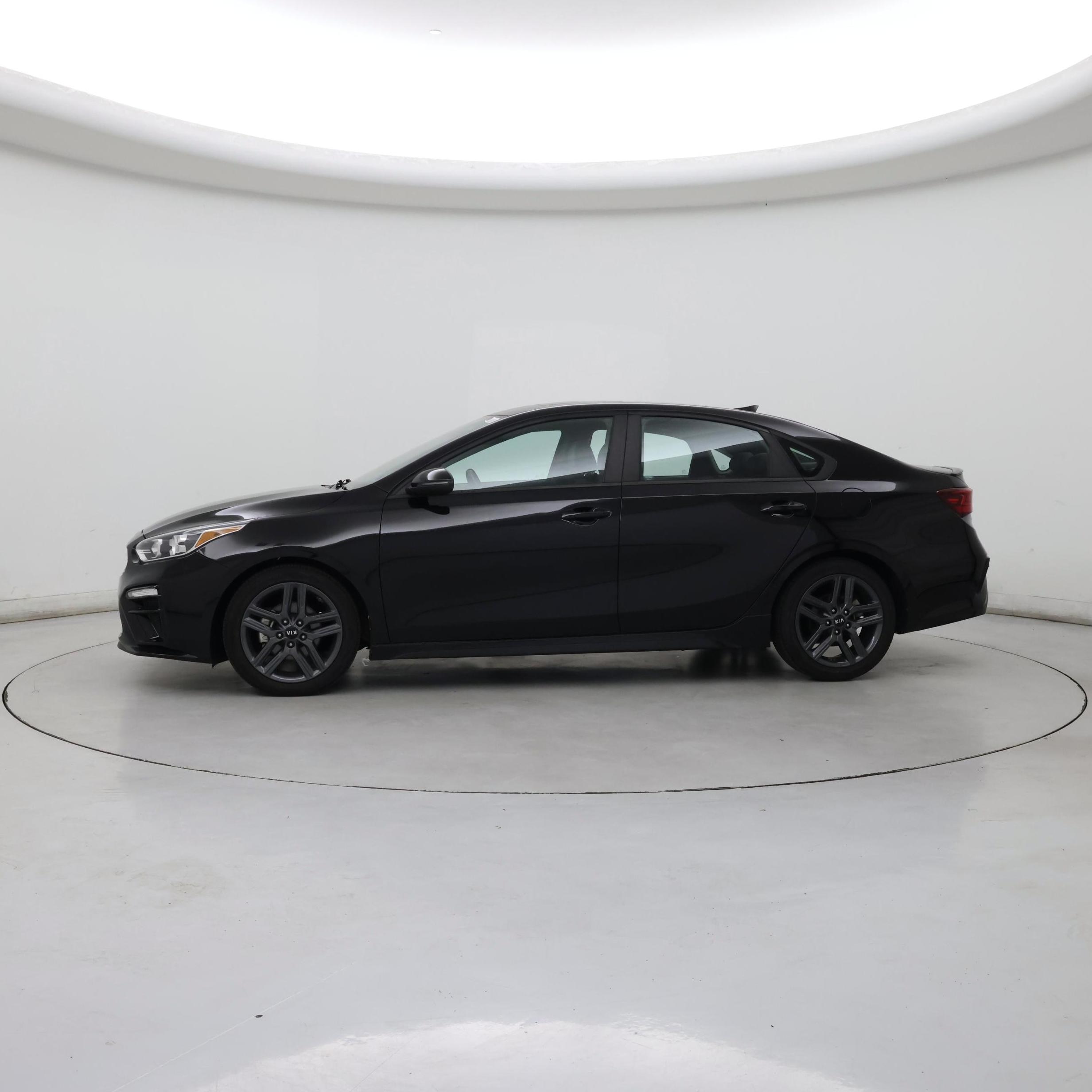Thumbnail: 2021 Kia Forte - 3
