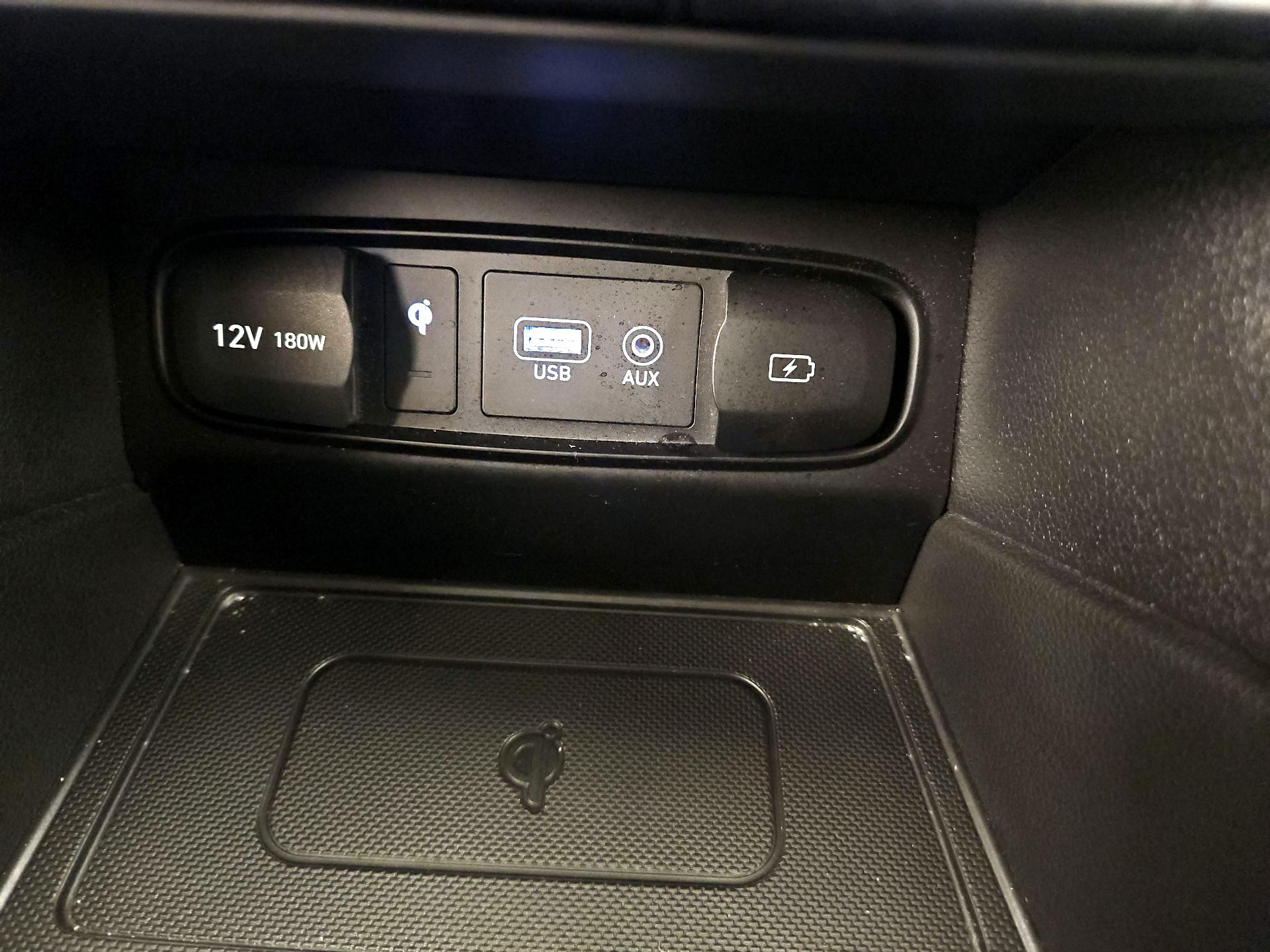 Thumbnail: 2020 Hyundai Santa Fe - 18