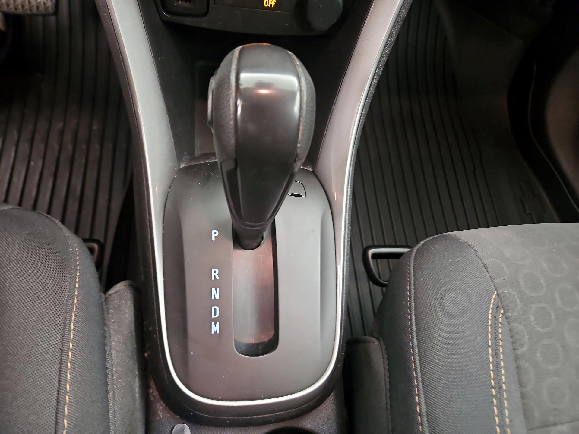 Thumbnail: 2019 Chevrolet Trax - 17