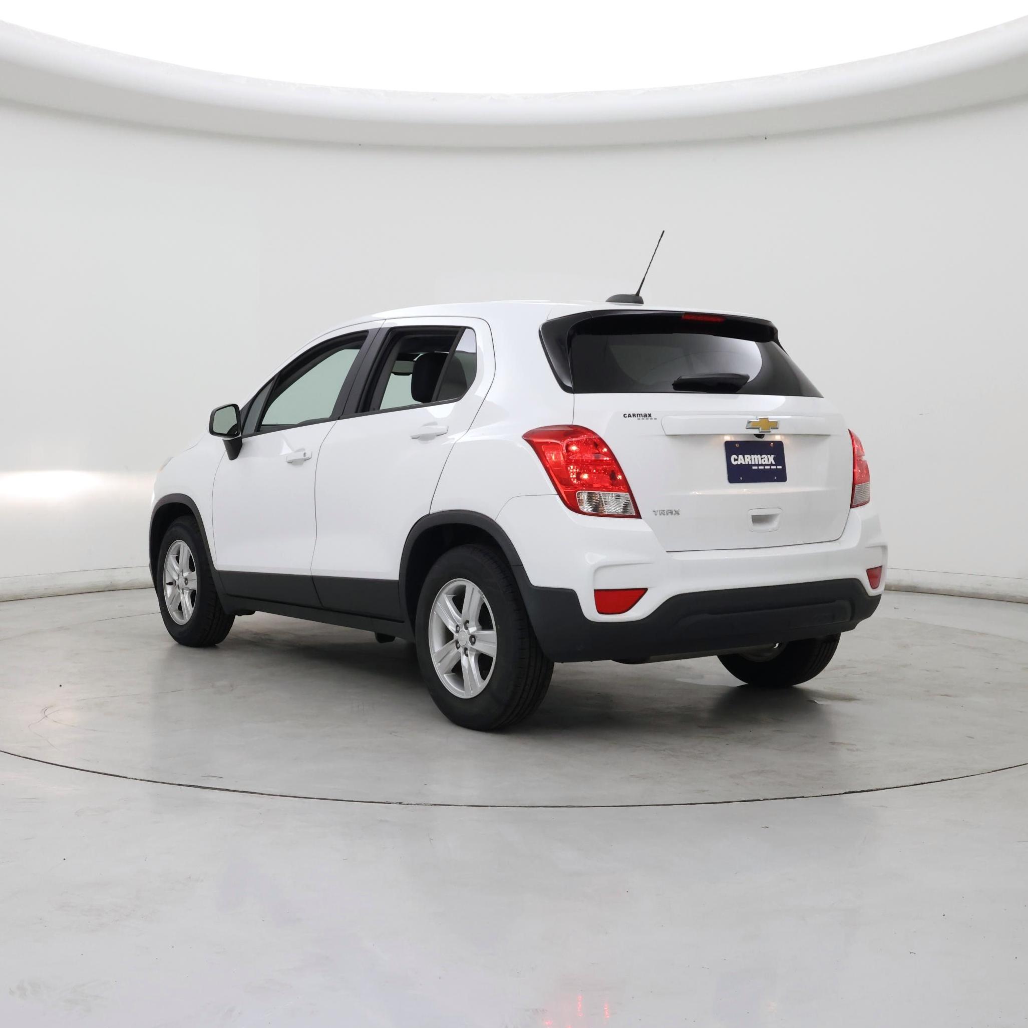 Thumbnail: 2019 Chevrolet Trax - 2