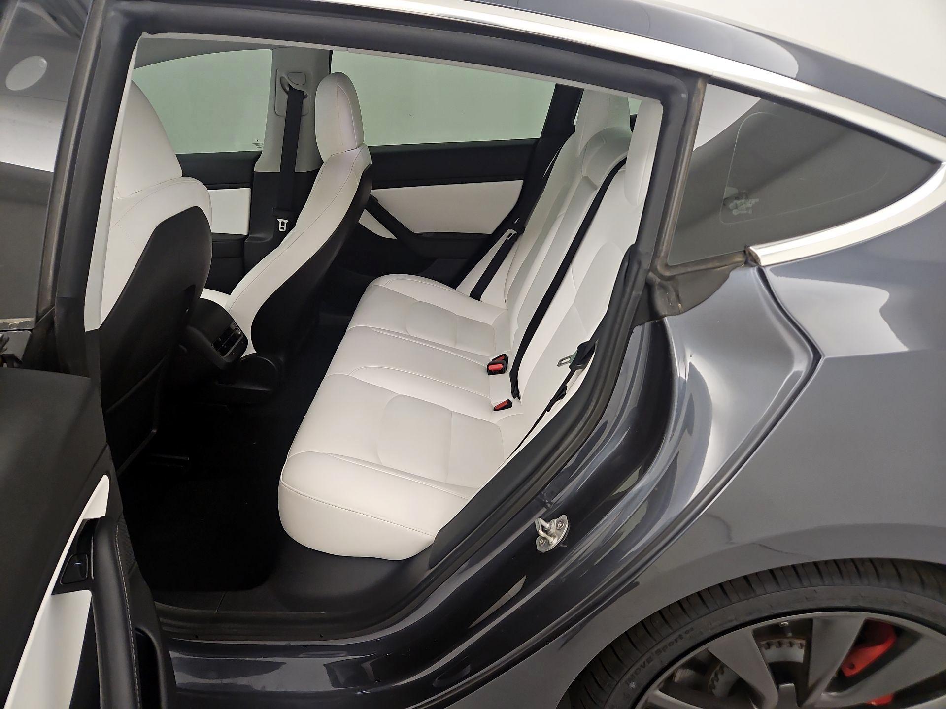 Thumbnail: 2020 Tesla Model 3 - 18