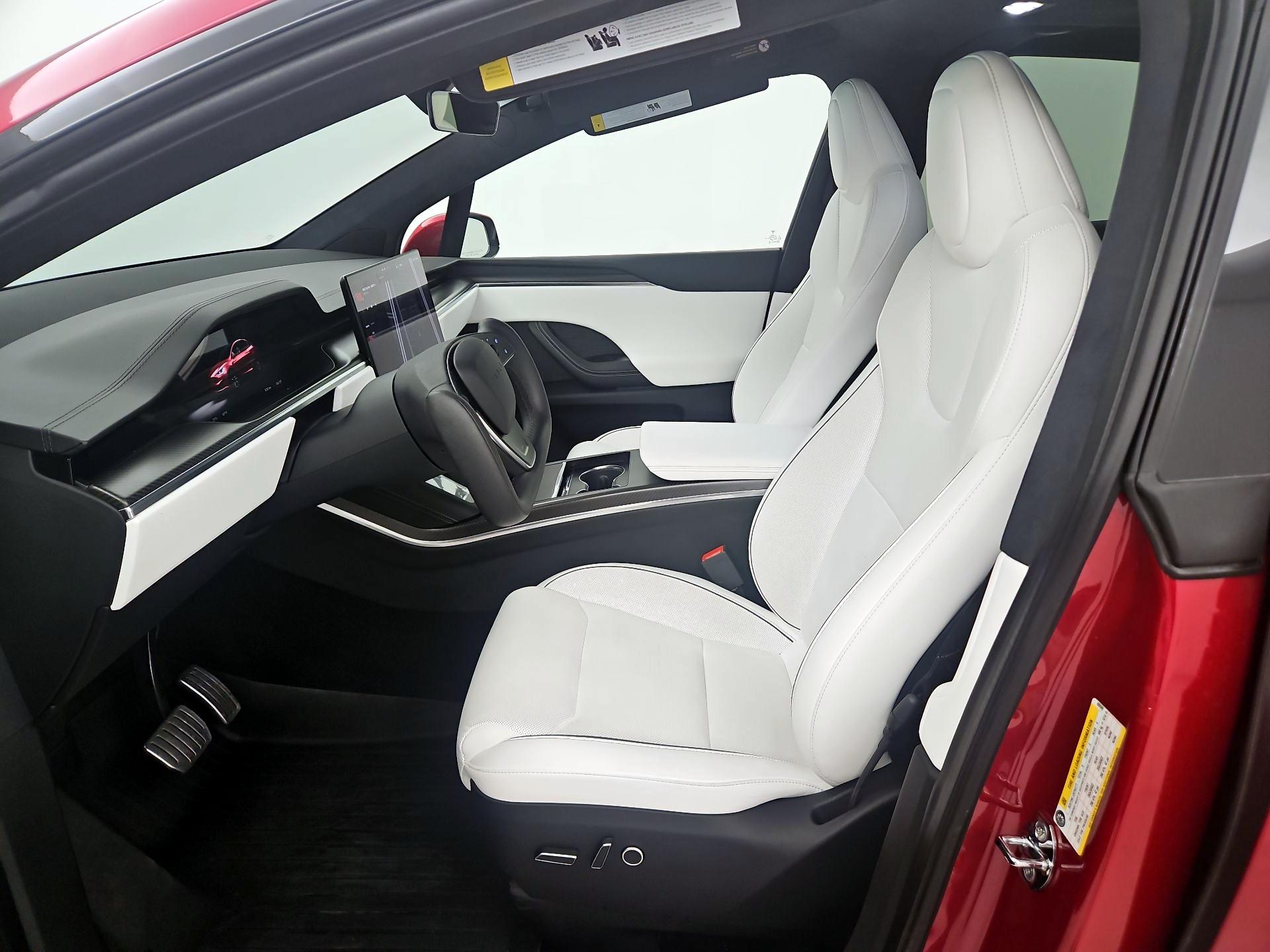 Thumbnail: 2023 Tesla Model X - 11