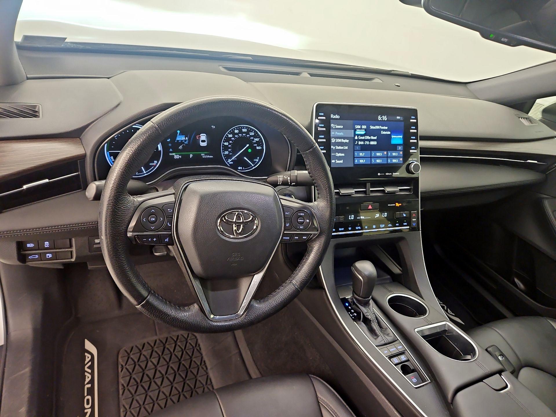 Thumbnail: 2019 Toyota Avalon - 9