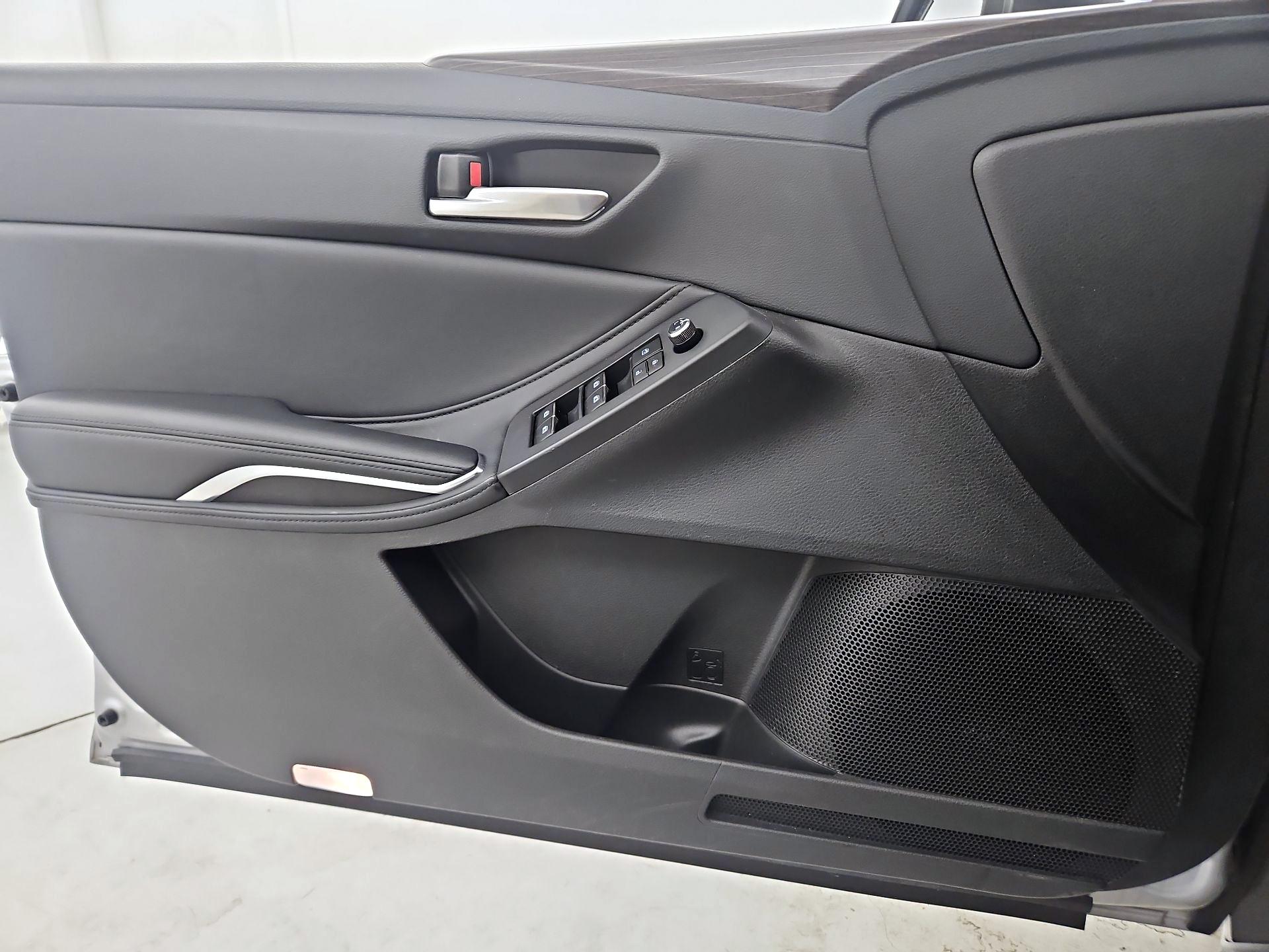 Thumbnail: 2019 Toyota Avalon - 12