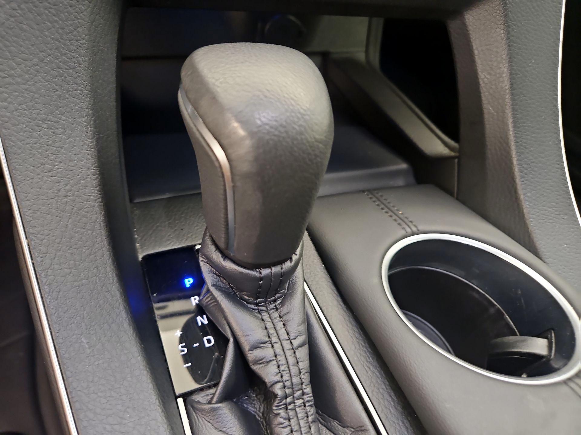 Thumbnail: 2019 Toyota Avalon - 17