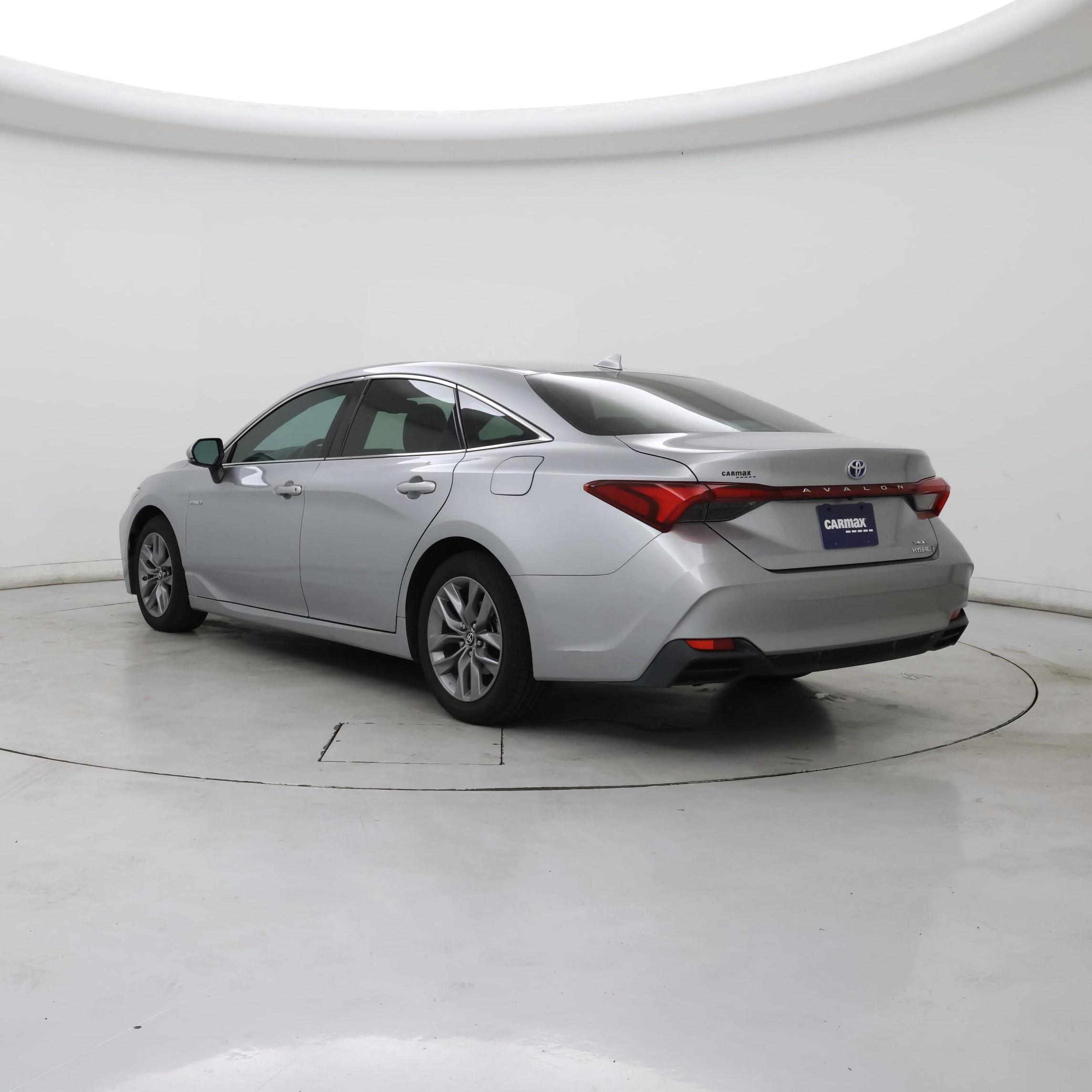 Thumbnail: 2019 Toyota Avalon - 2