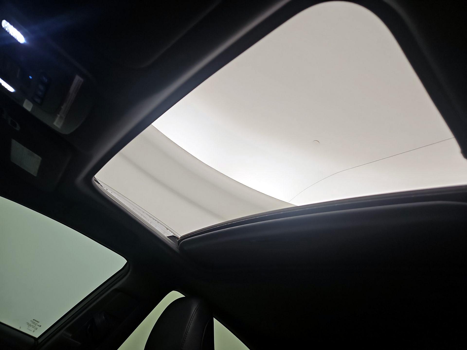 Thumbnail: 2019 Toyota Avalon - 19