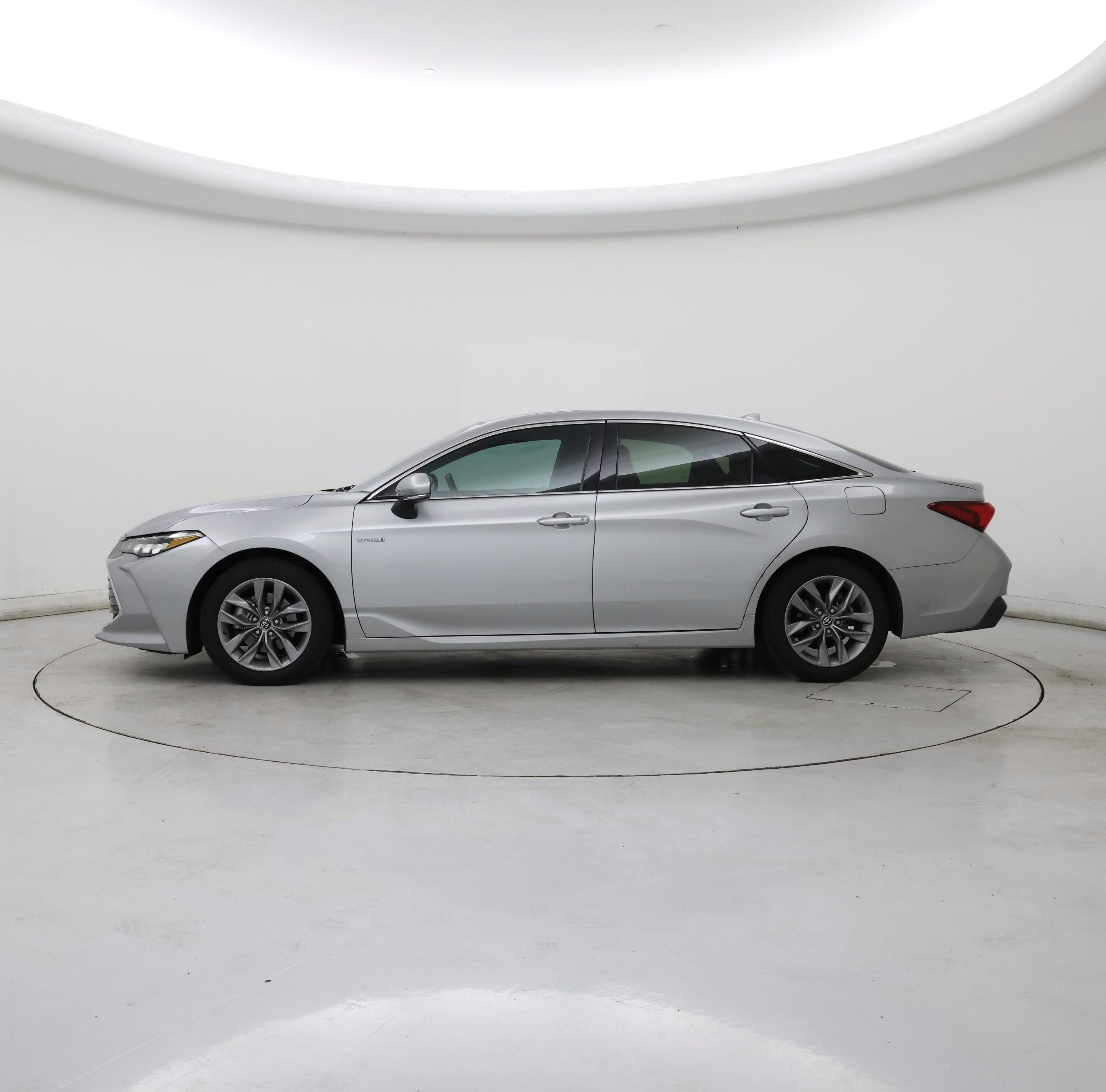 Thumbnail: 2019 Toyota Avalon - 3