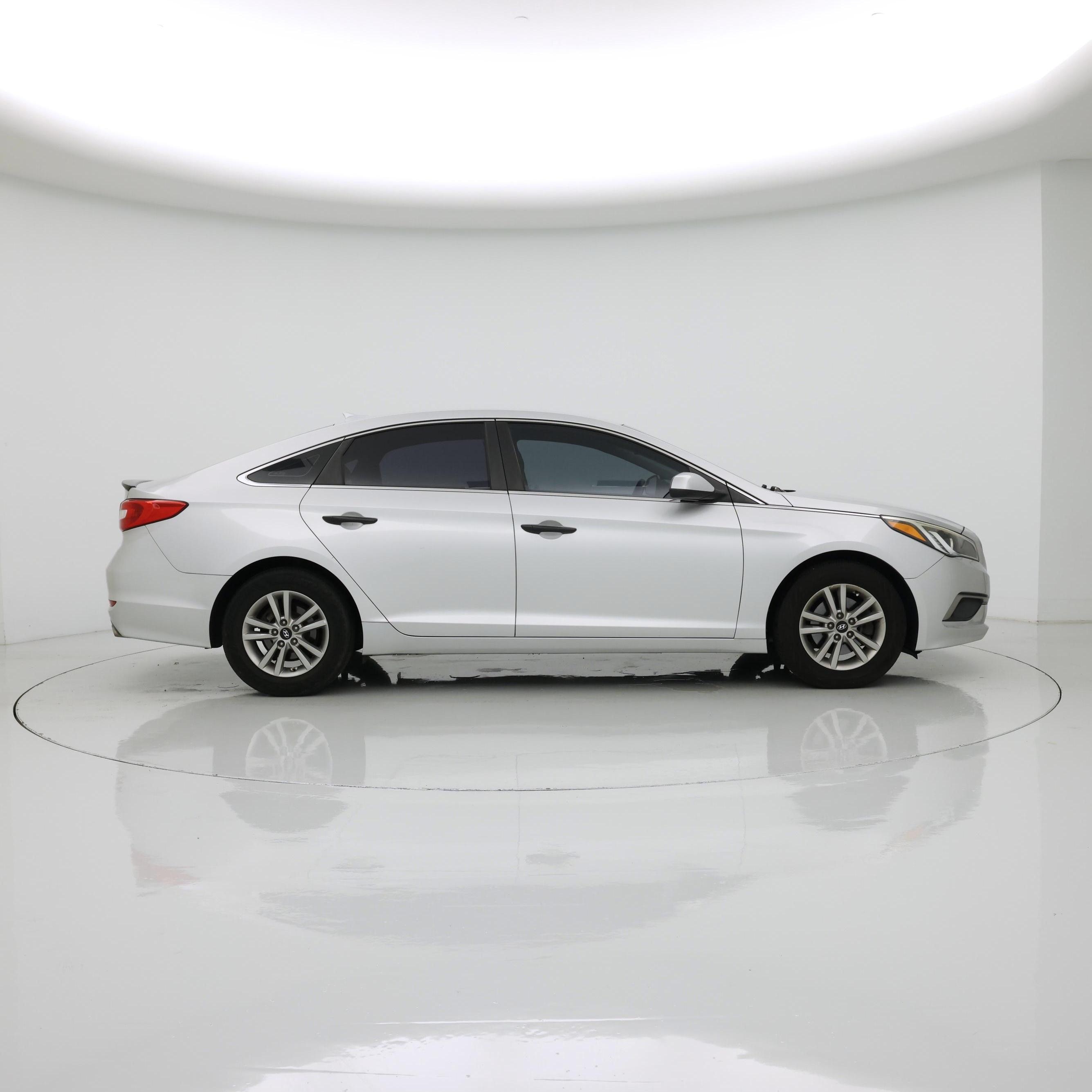 Thumbnail: 2016 Hyundai Sonata - 7