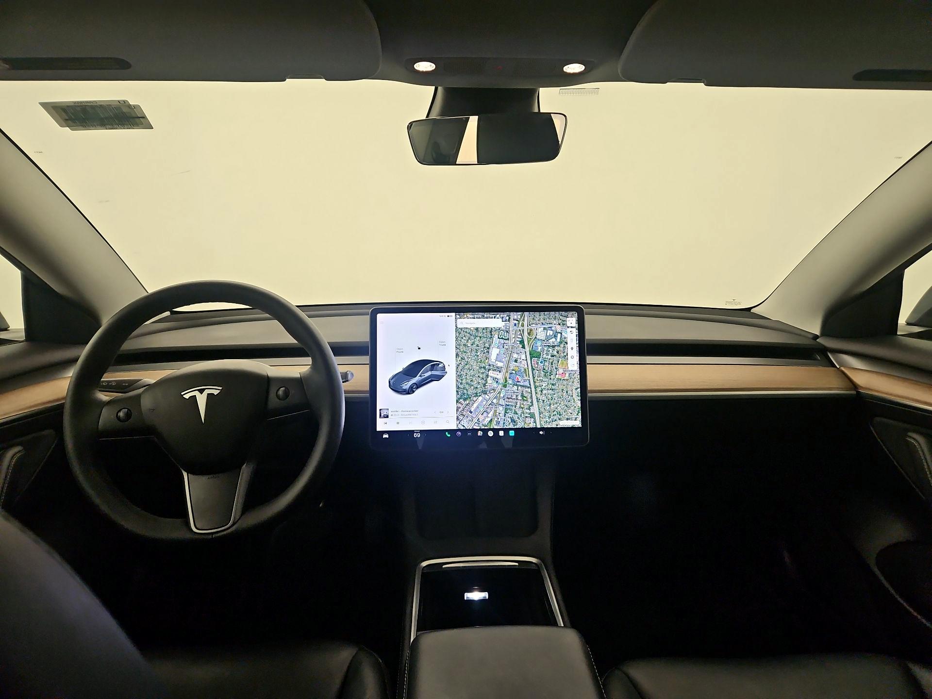 Thumbnail: 2021 Tesla Model 3 - 9