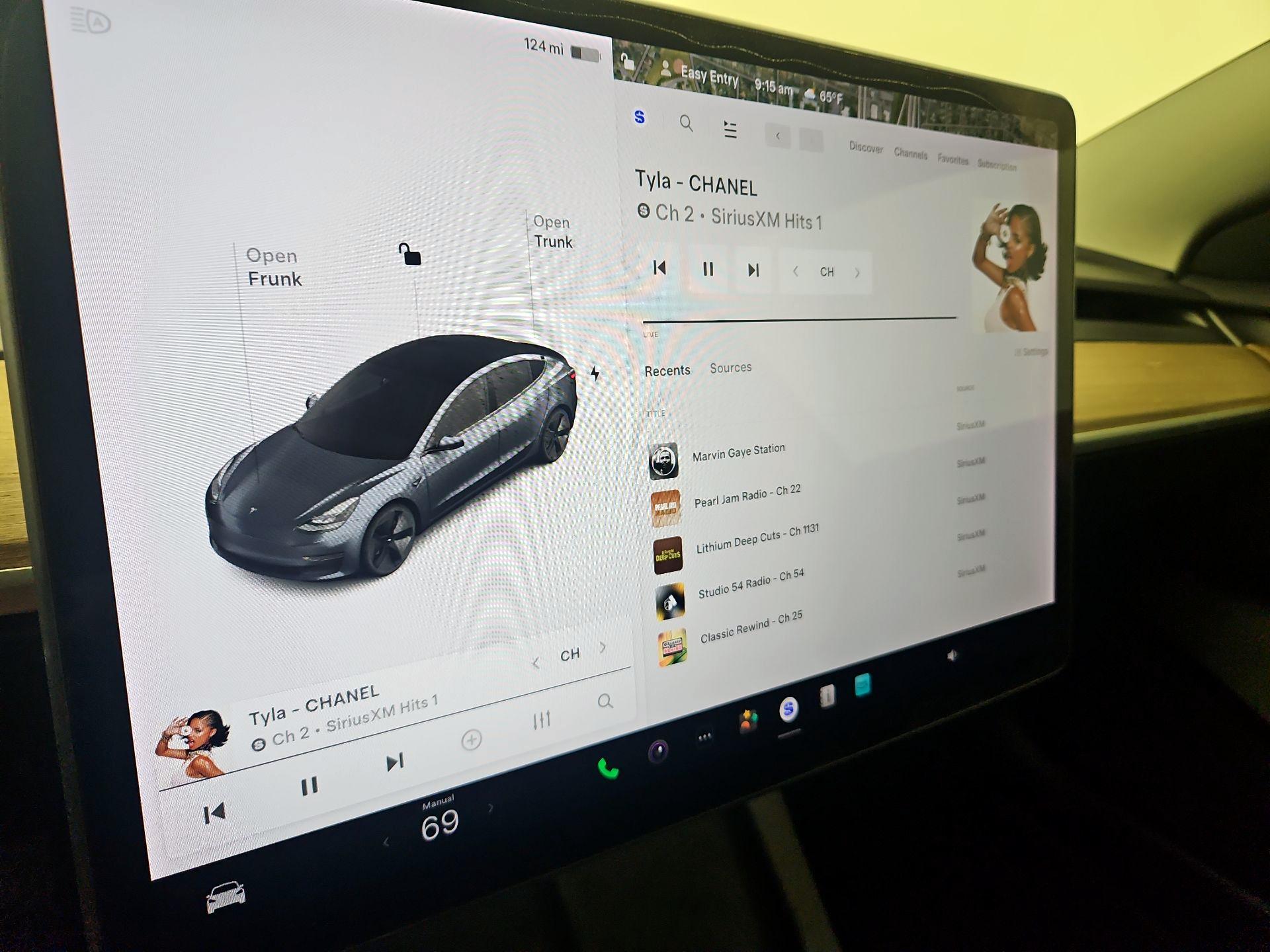 Thumbnail: 2021 Tesla Model 3 - 15