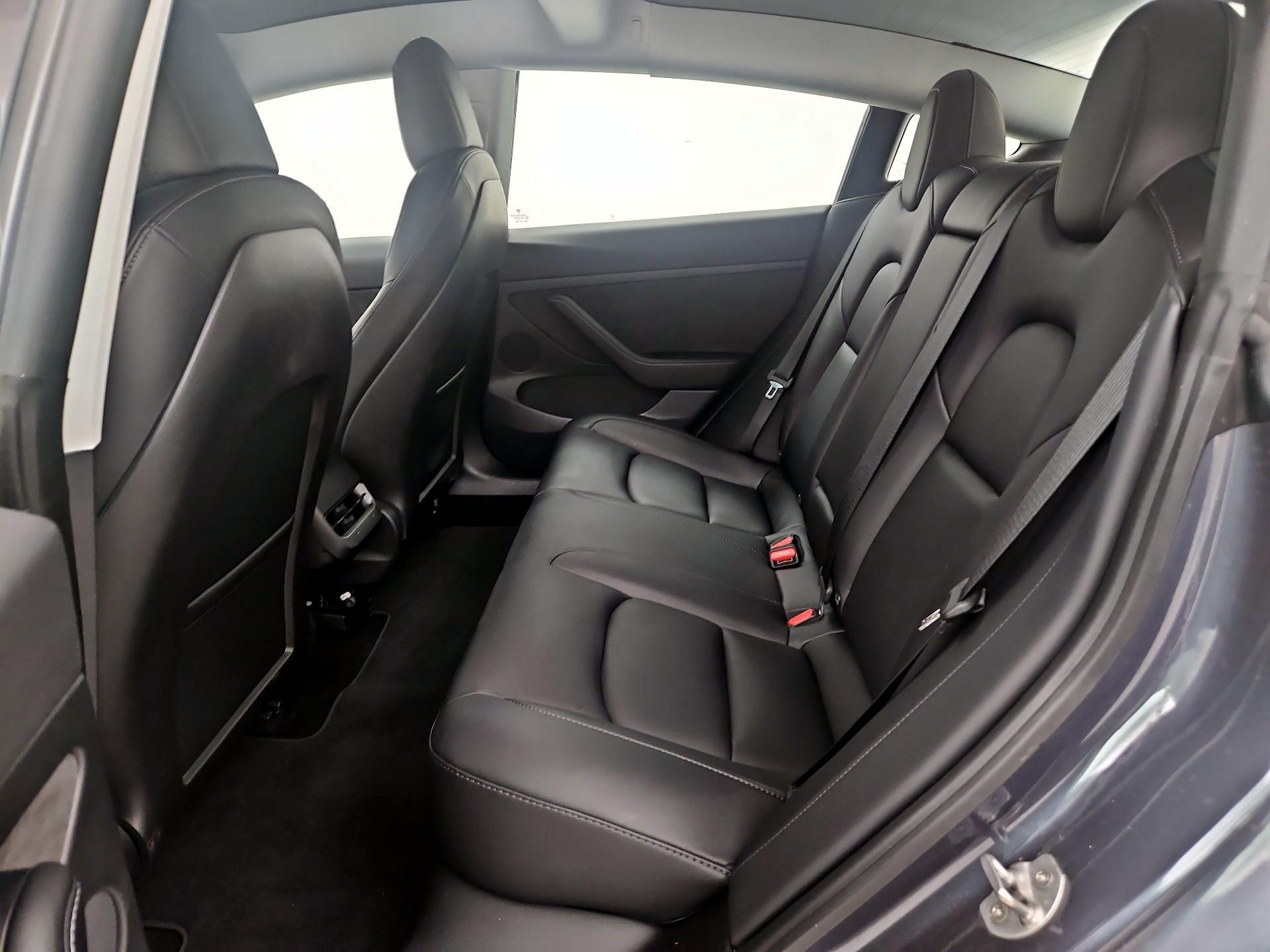 Thumbnail: 2021 Tesla Model 3 - 20
