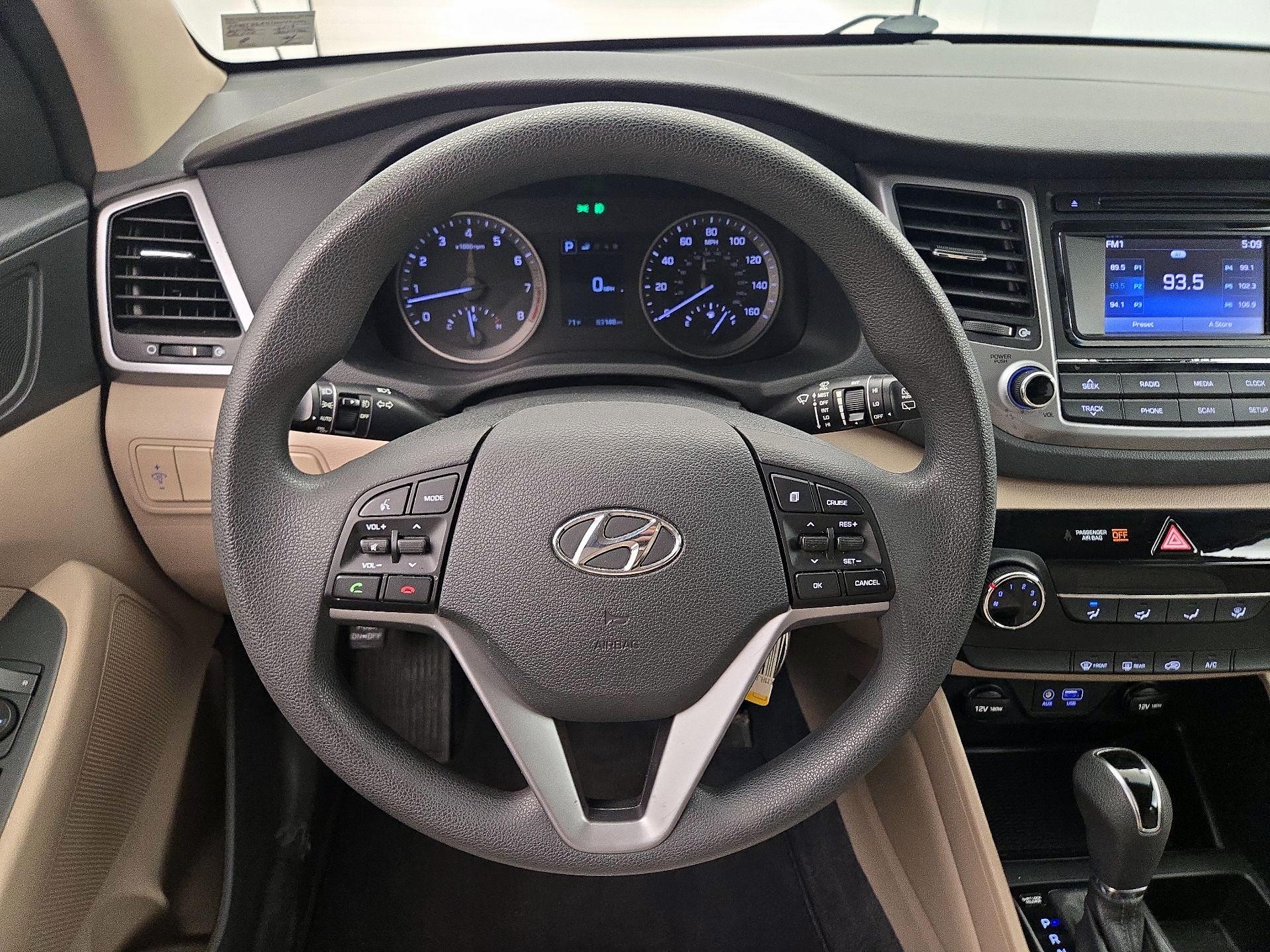 Thumbnail: 2017 Hyundai Tucson - 10
