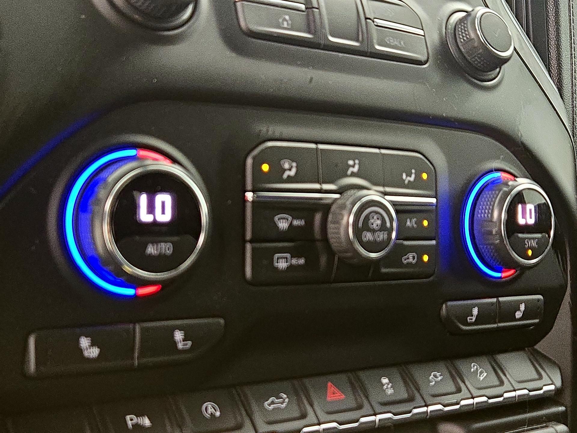 Thumbnail: 2020 Chevrolet Silverado 1500 - 16
