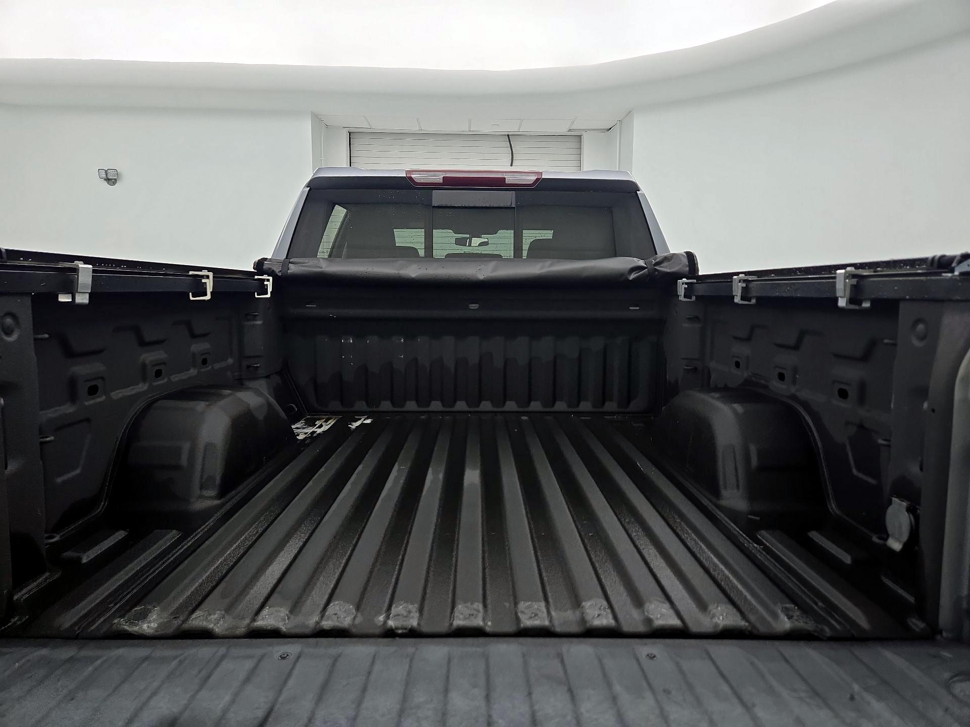 Thumbnail: 2020 Chevrolet Silverado 1500 - 20