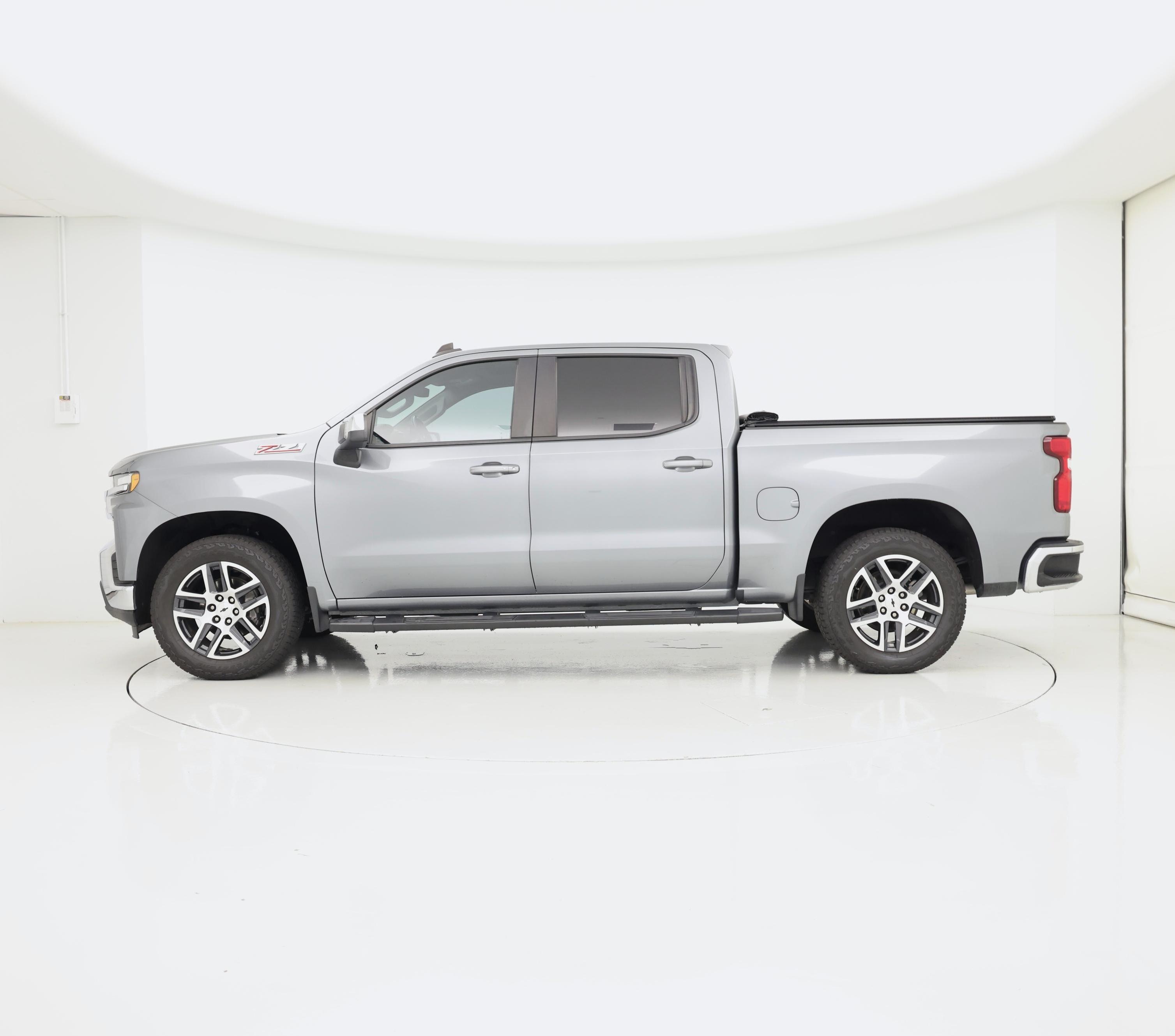 Thumbnail: 2020 Chevrolet Silverado 1500 - 3