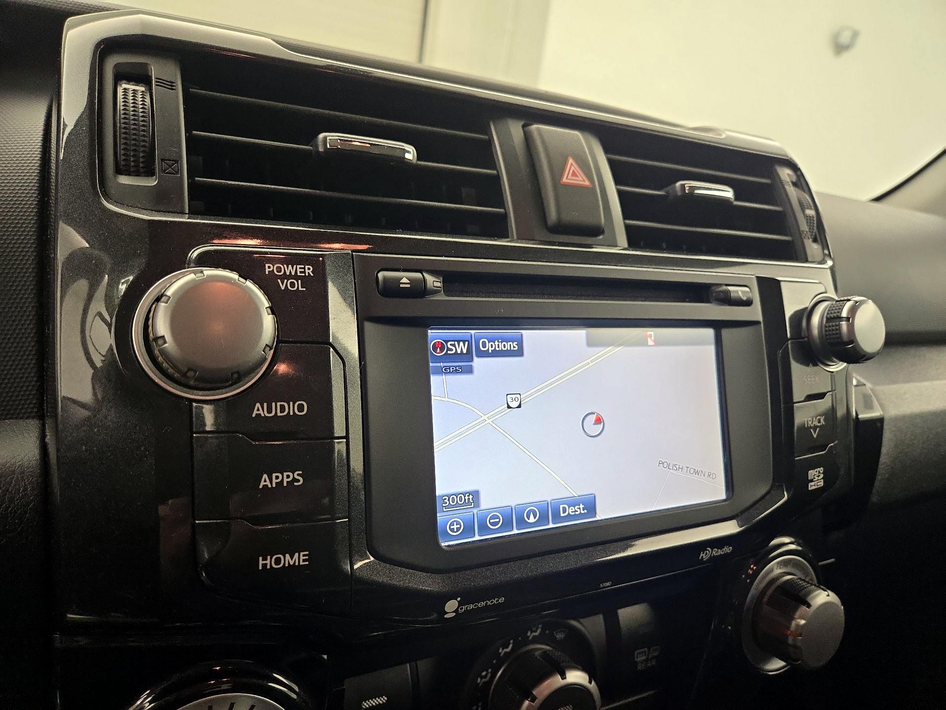 Thumbnail: 2015 Toyota 4Runner - 14